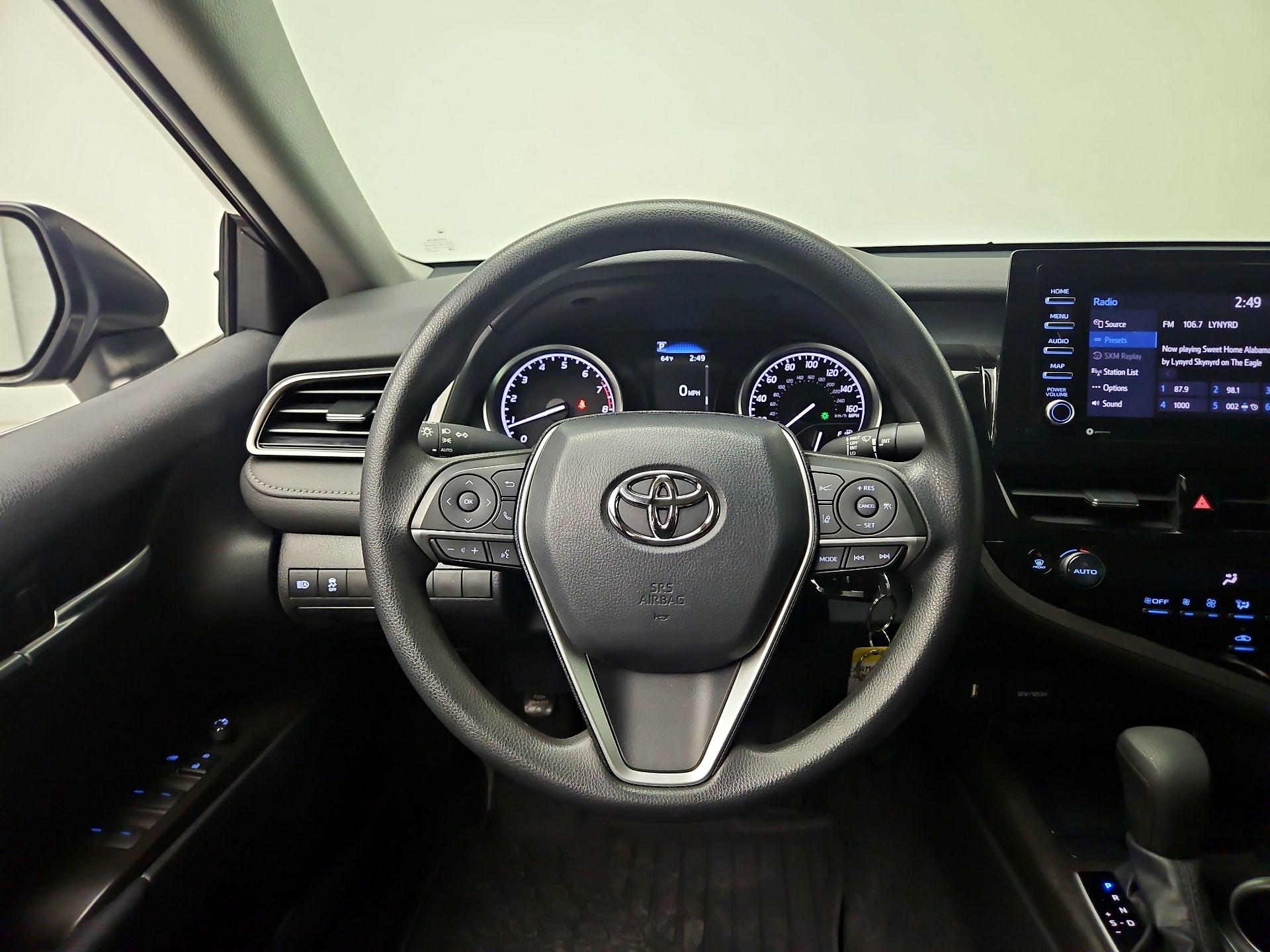 Thumbnail: 2022 Toyota Camry - 10