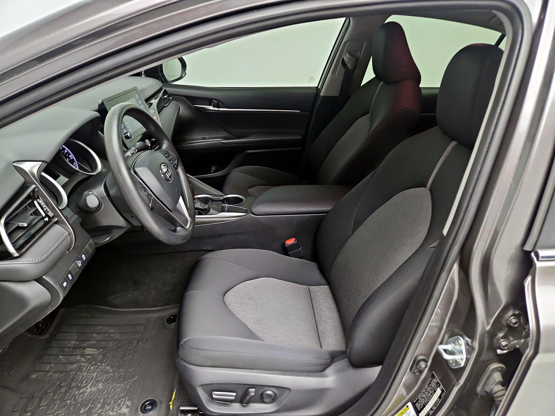 Thumbnail: 2022 Toyota Camry - 11