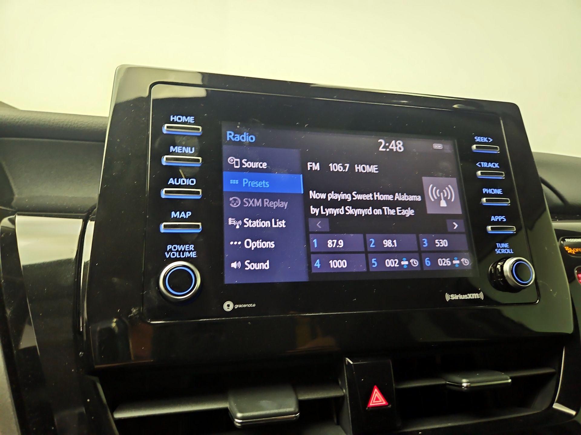 Thumbnail: 2022 Toyota Camry - 15