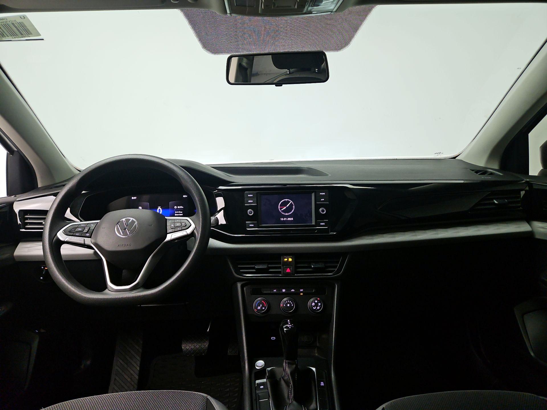 Thumbnail: 2022 Volkswagen Taos - 9