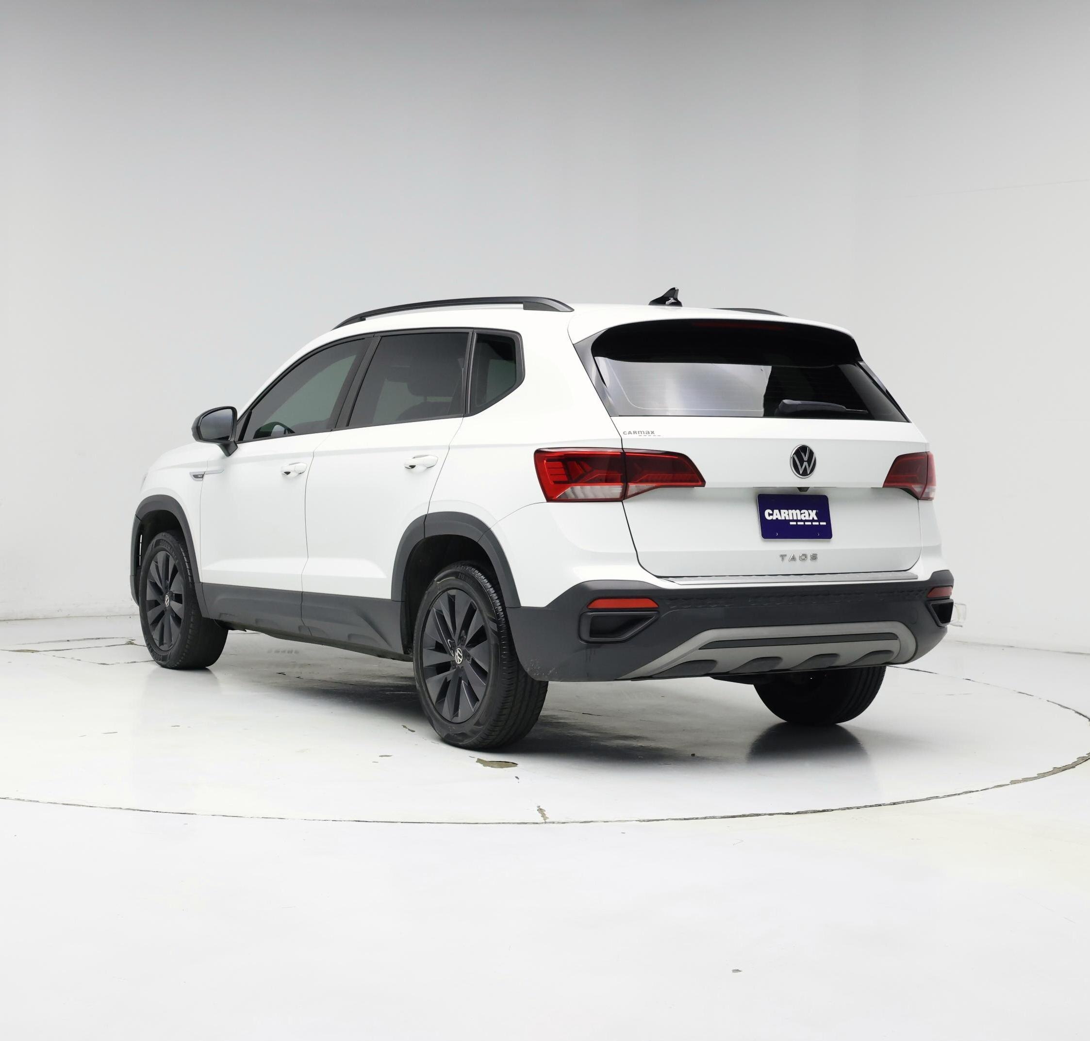 Thumbnail: 2022 Volkswagen Taos - 2