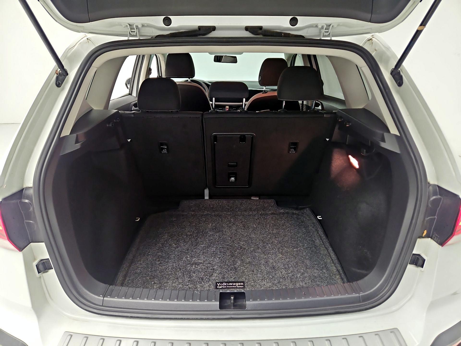 Thumbnail: 2022 Volkswagen Taos - 20