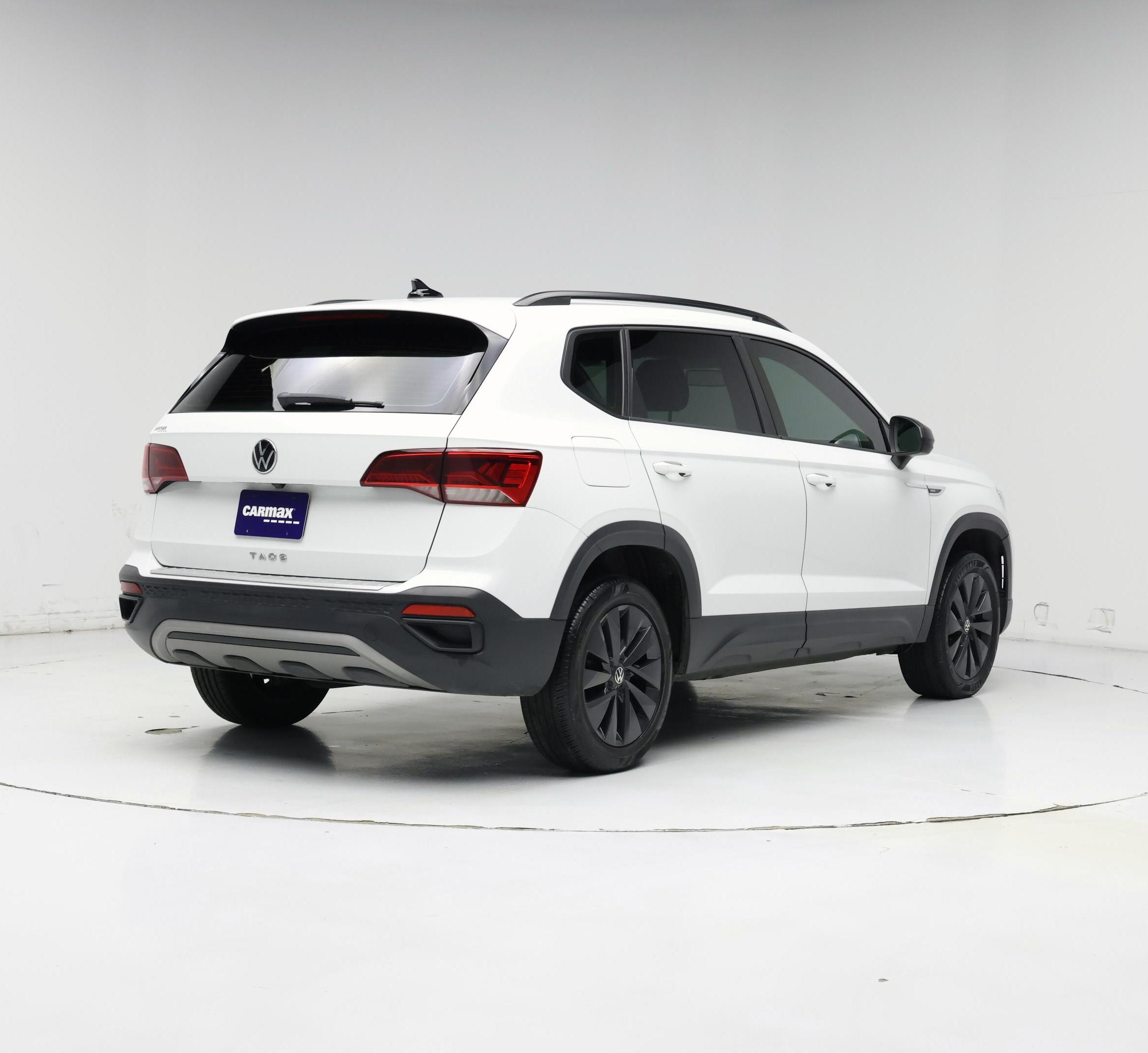 Thumbnail: 2022 Volkswagen Taos - 8