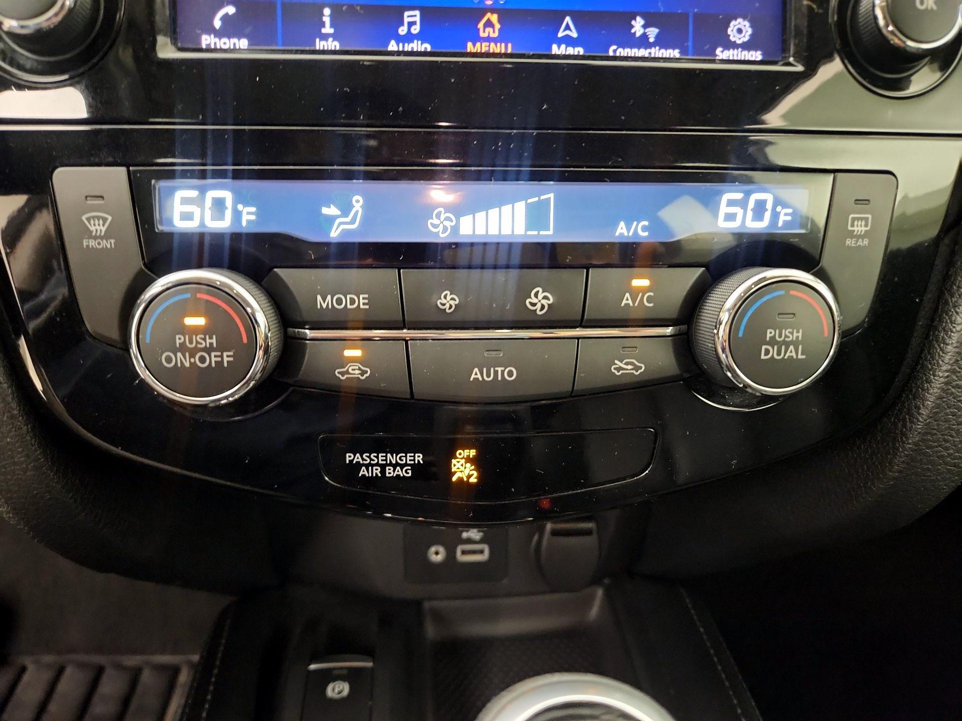 Thumbnail: 2019 Nissan Rogue - 16