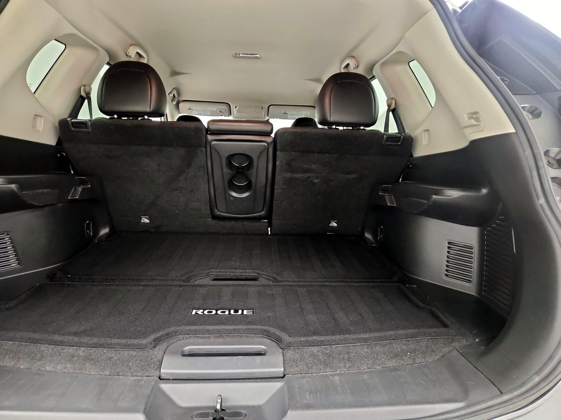 Thumbnail: 2019 Nissan Rogue - 20