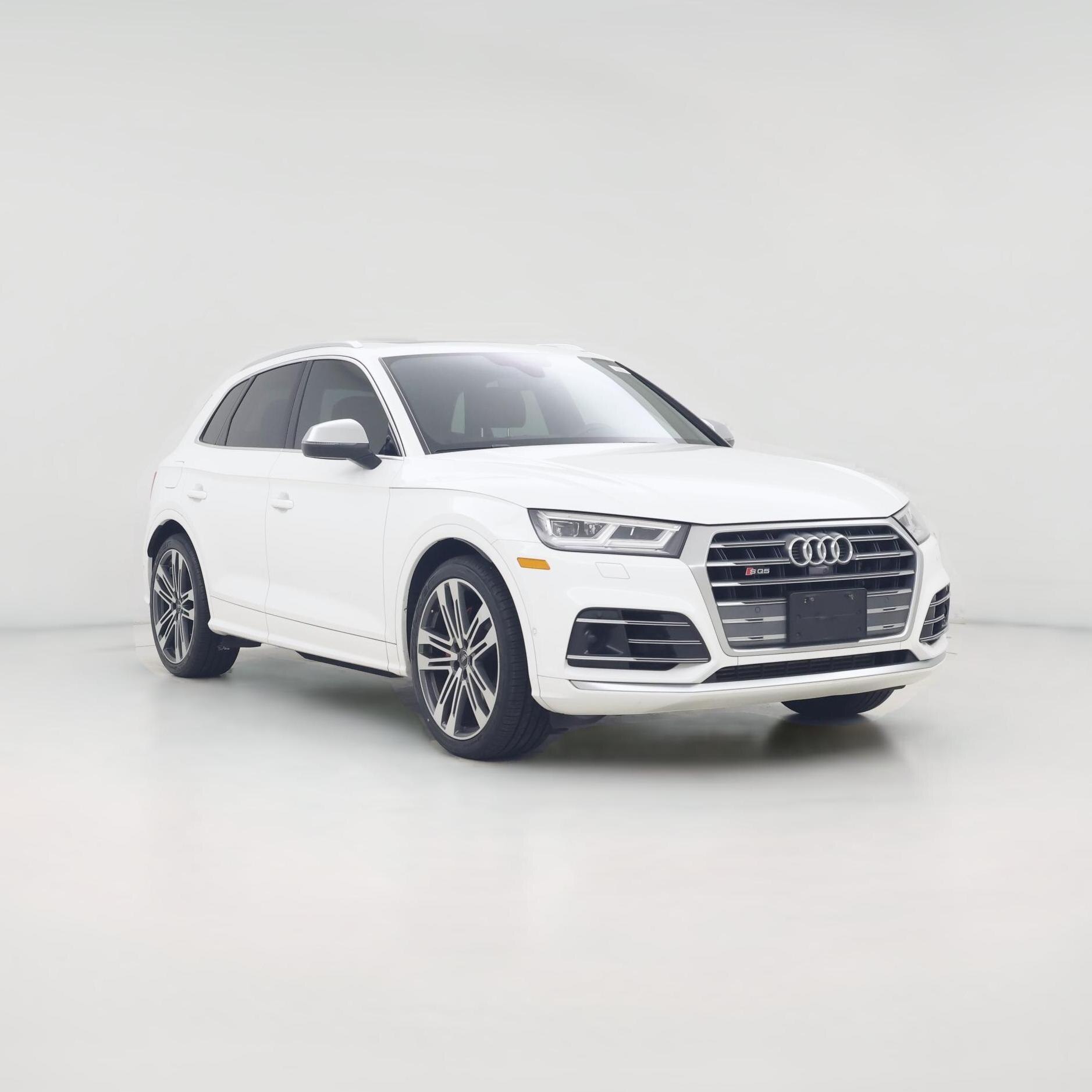 Thumbnail: 2019 Audi SQ5 - 1