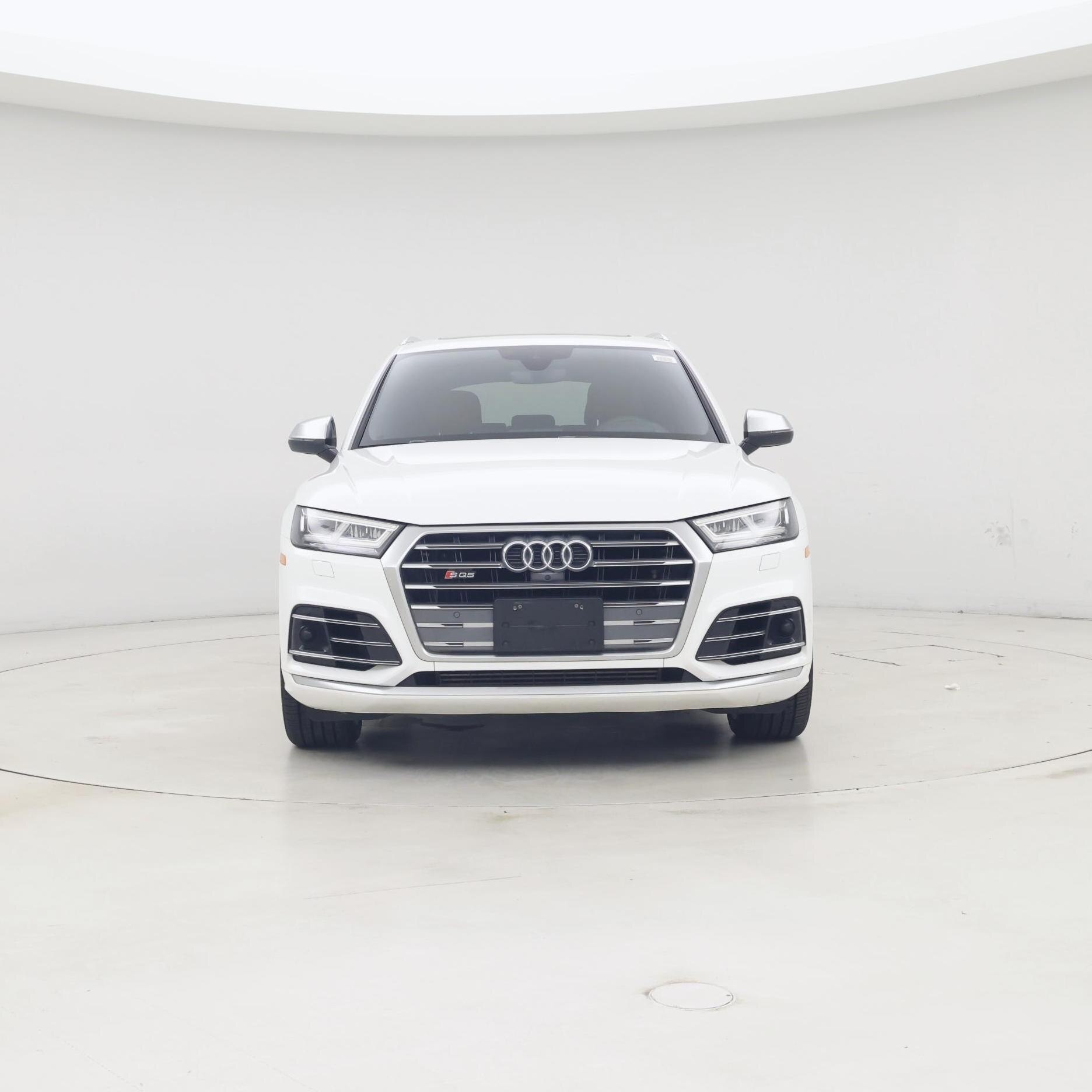 Thumbnail: 2019 Audi SQ5 - 5