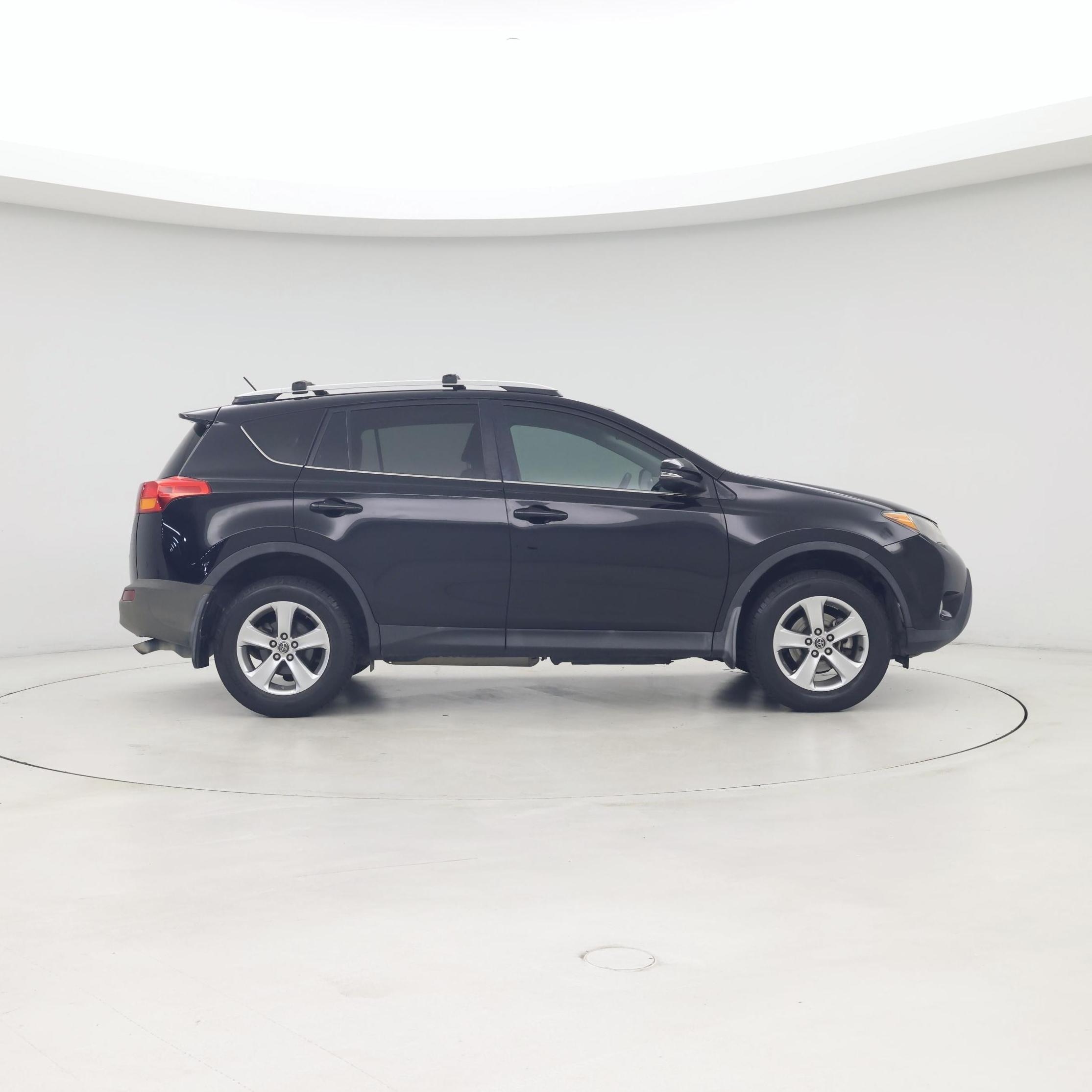 Thumbnail: 2015 Toyota RAV4 - 7