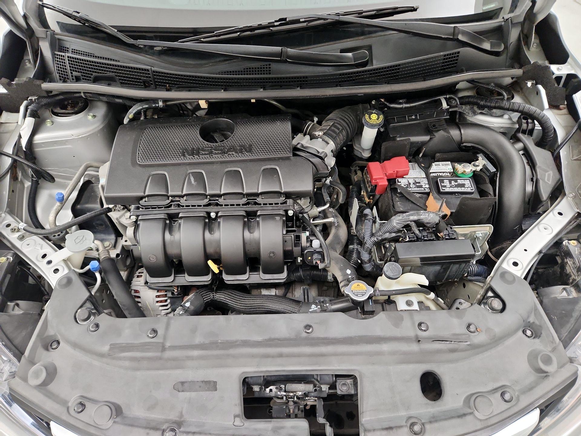 Thumbnail: 2016 Nissan Sentra - 17