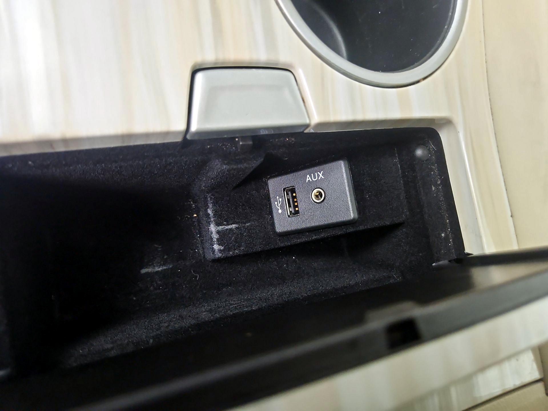 Thumbnail: 2015 Nissan Murano - 19