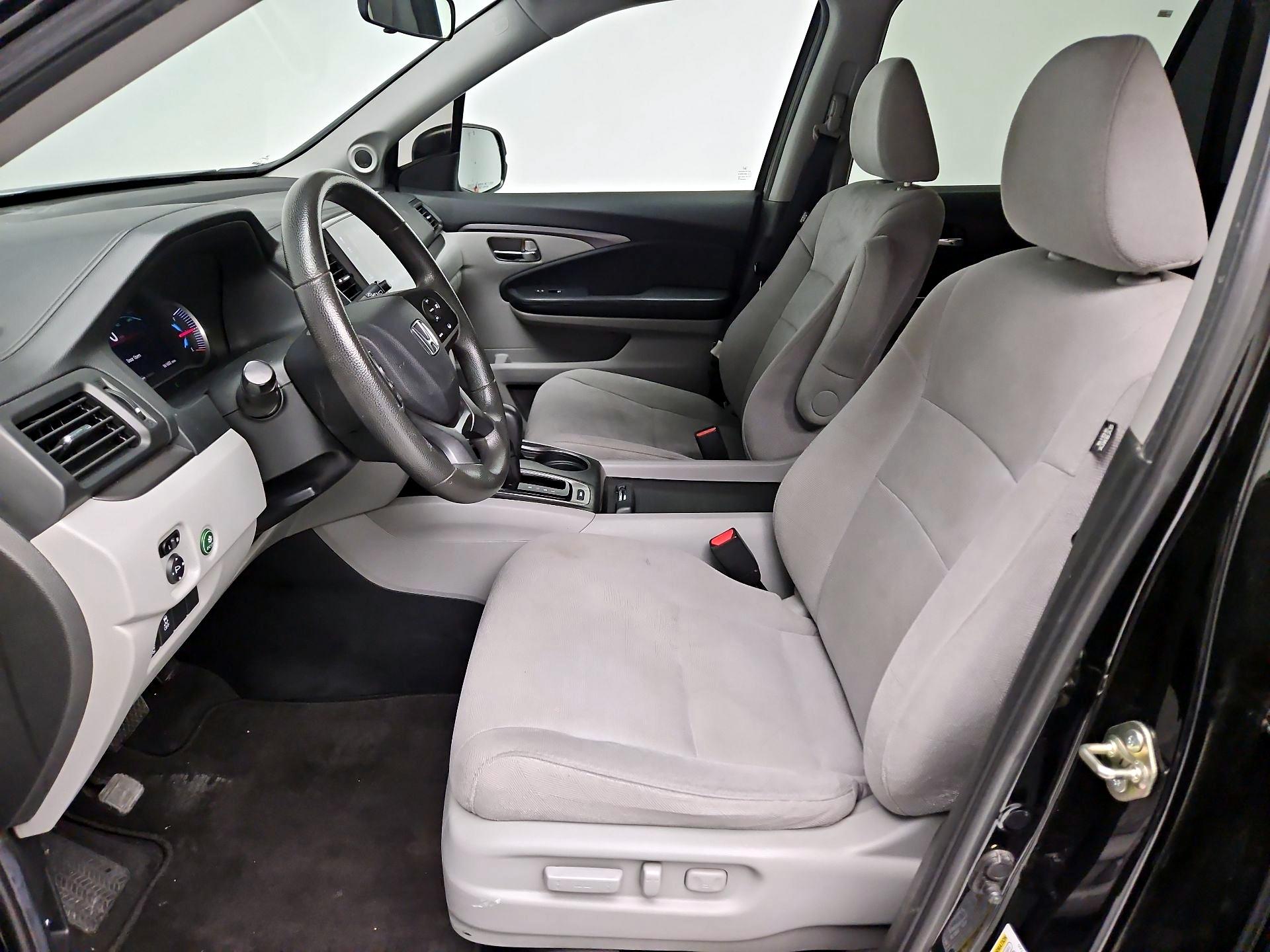 Thumbnail: 2020 Honda Pilot - 11