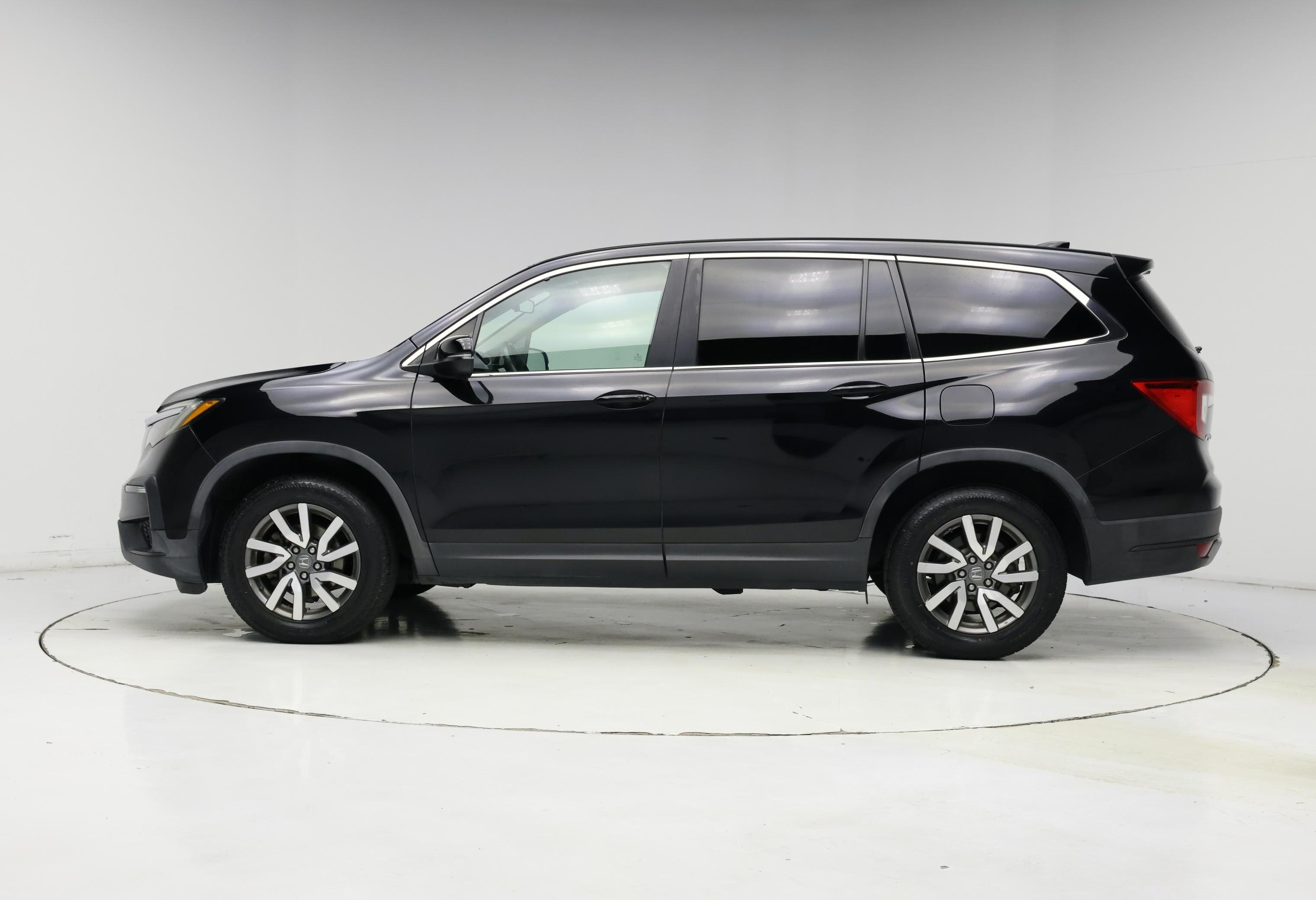 Thumbnail: 2020 Honda Pilot - 3