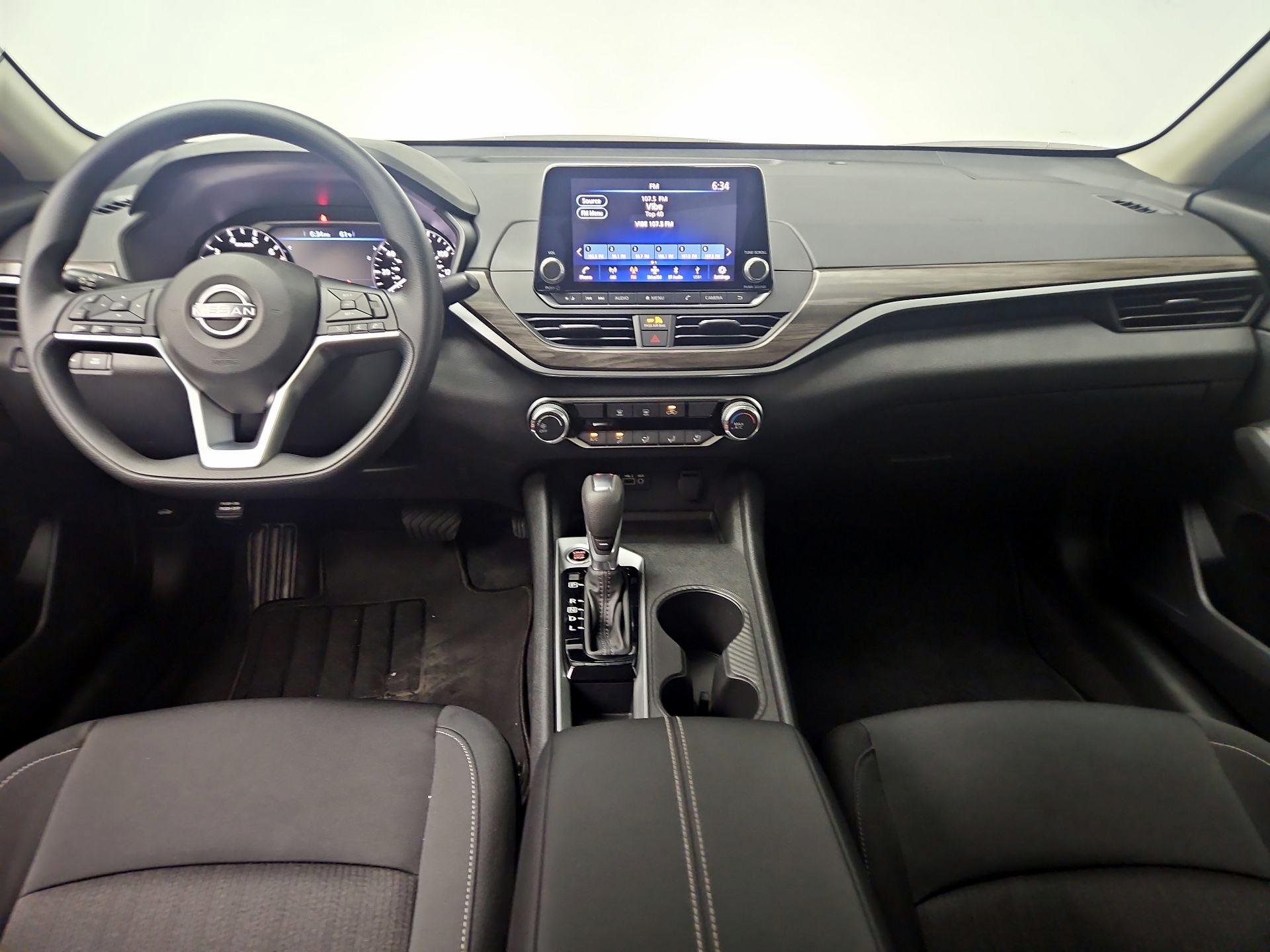 Thumbnail: 2025 Nissan Altima - 9