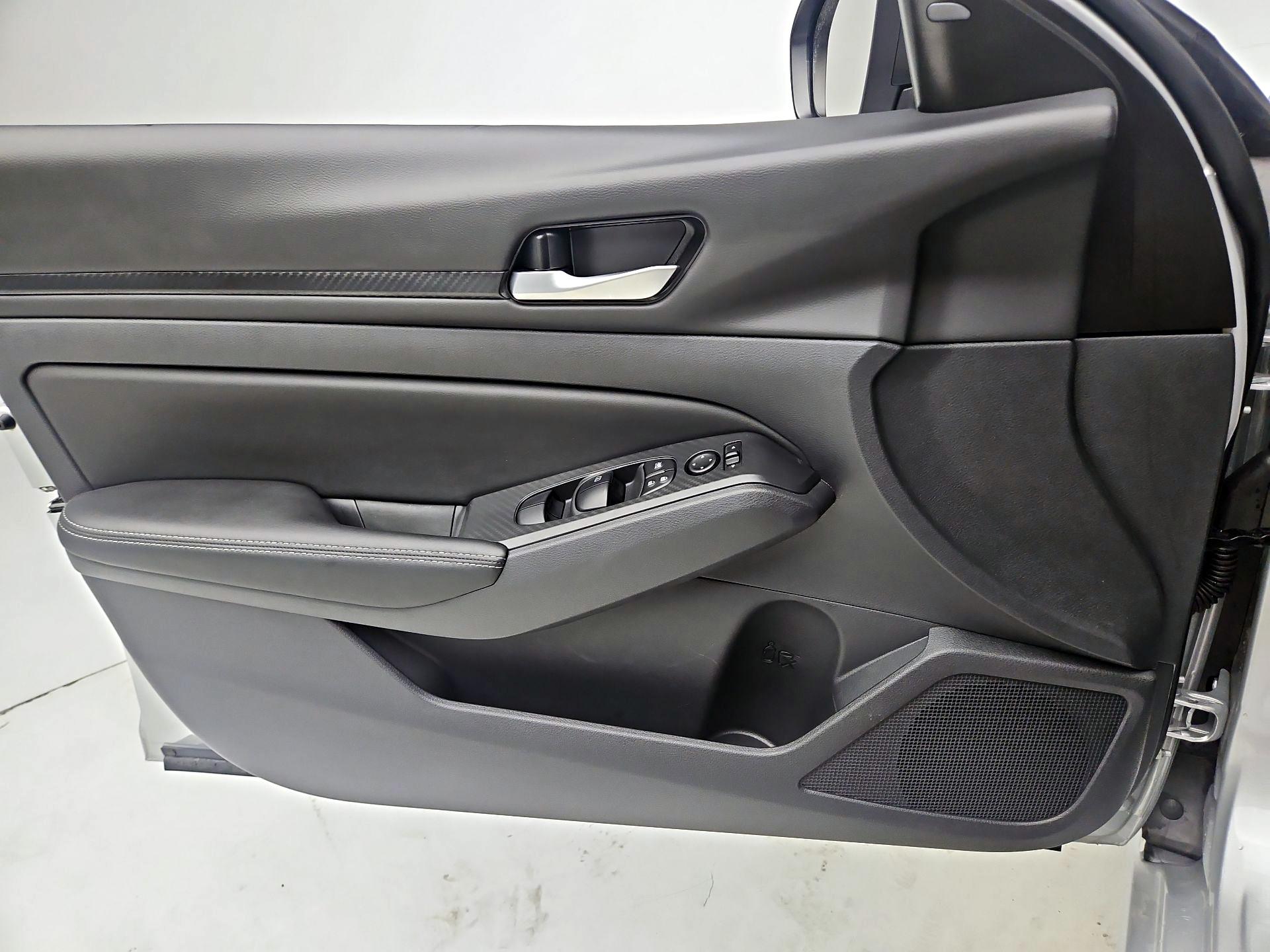 Thumbnail: 2025 Nissan Altima - 12