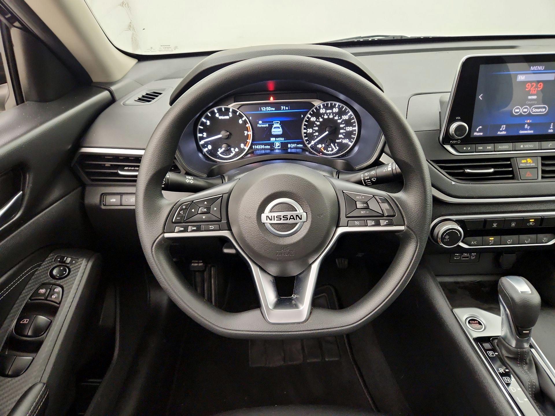 Thumbnail: 2020 Nissan Altima - 10