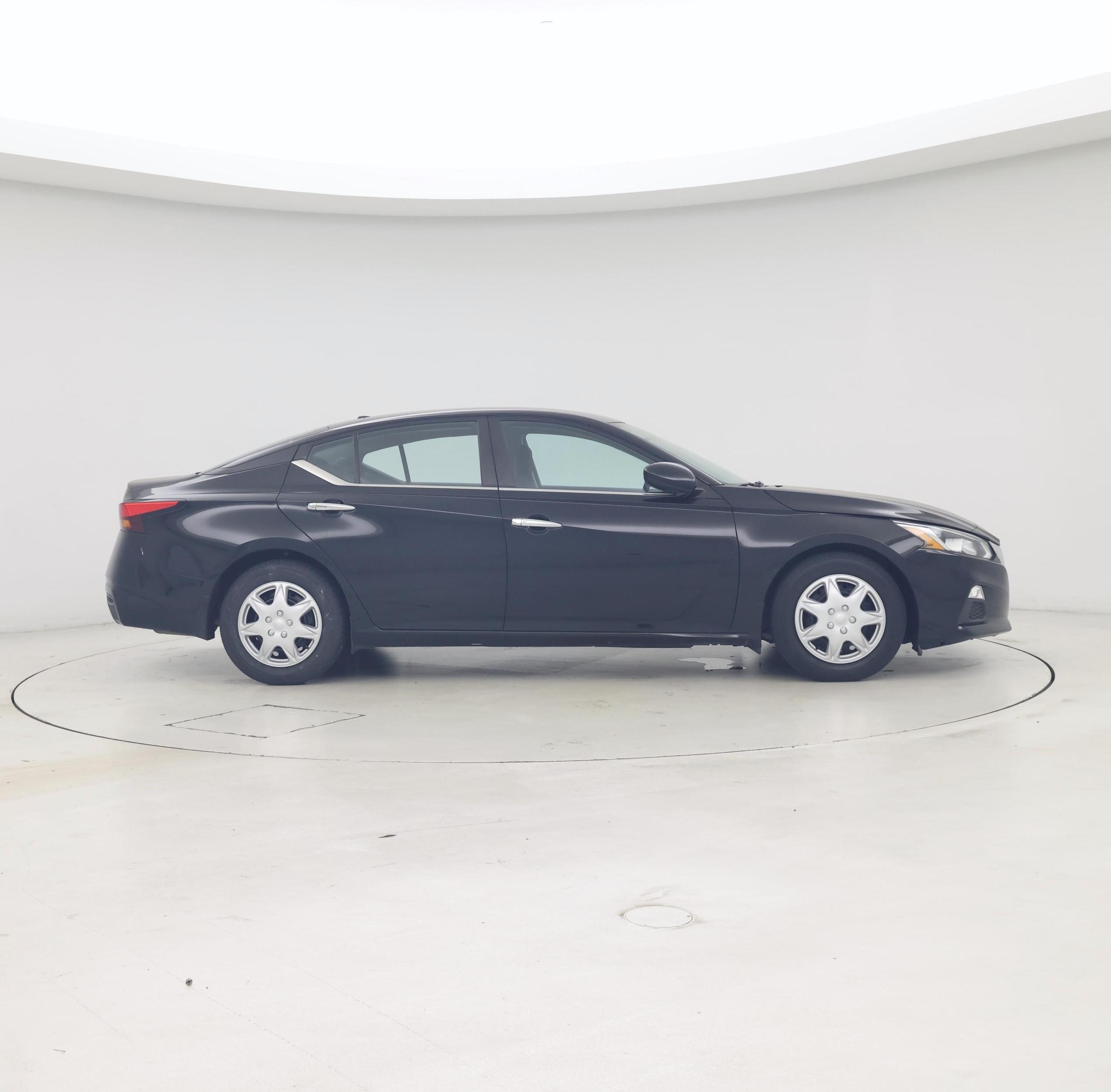 Thumbnail: 2020 Nissan Altima - 7