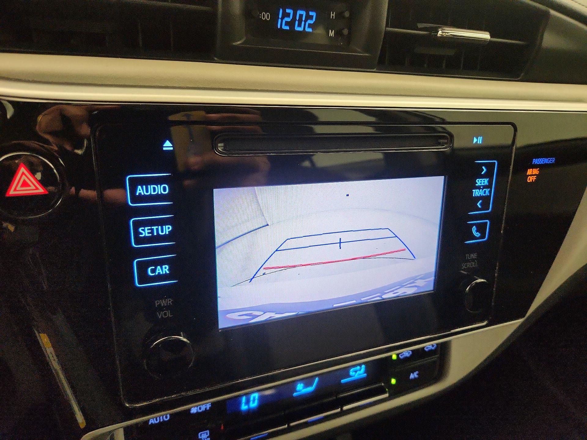 Thumbnail: 2018 Toyota Corolla - 14