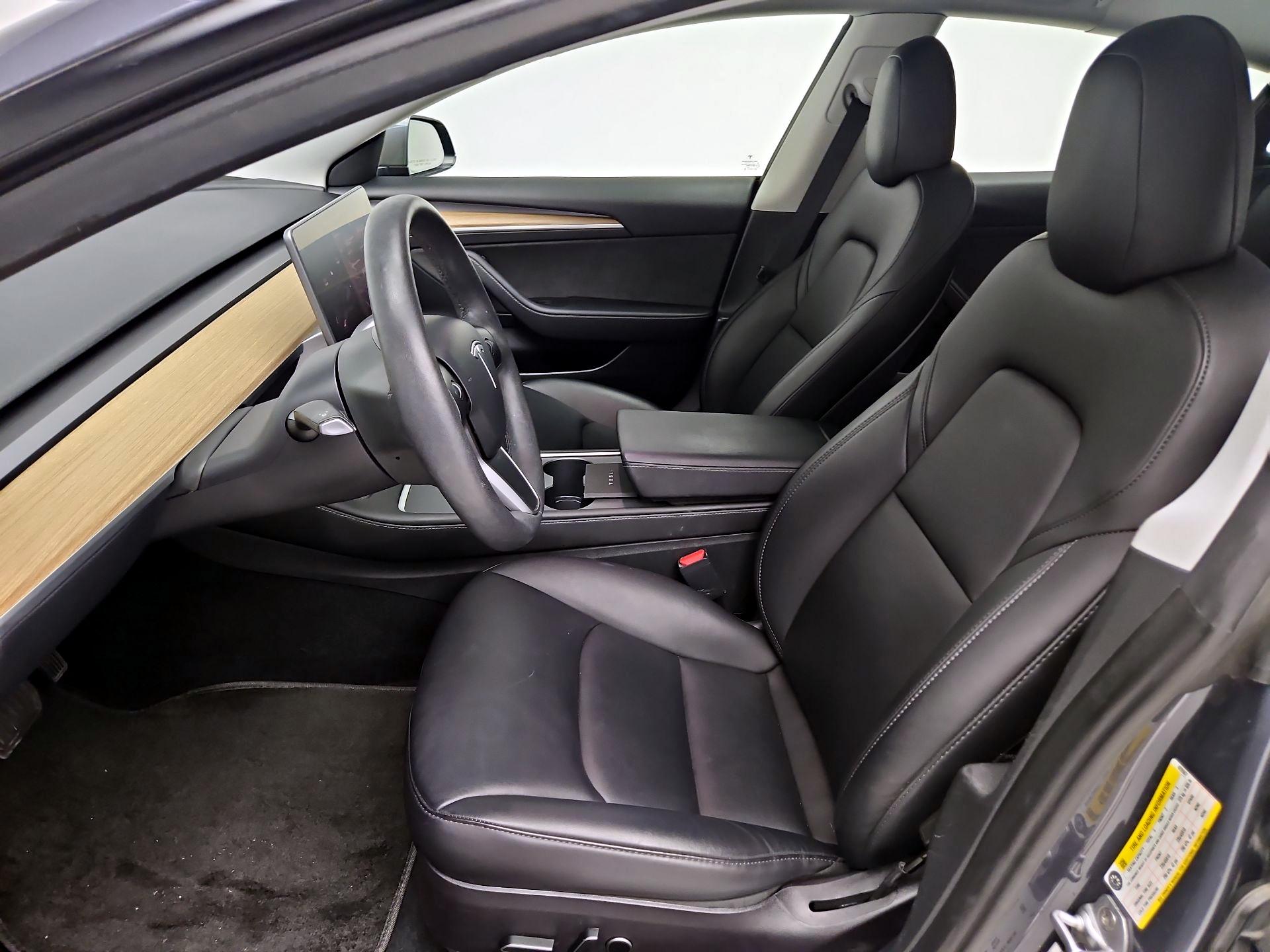 Thumbnail: 2023 Tesla Model 3 - 11