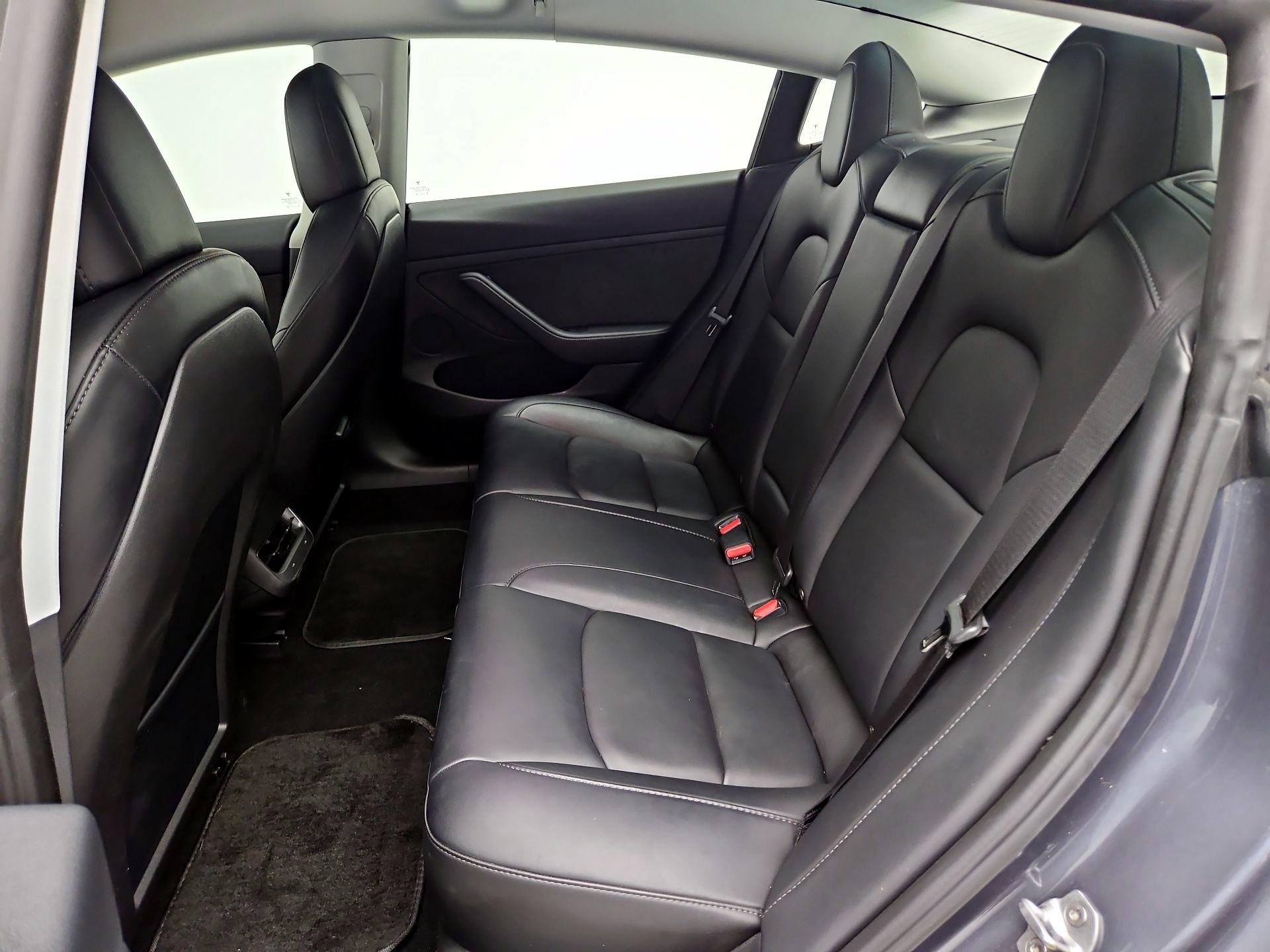 Thumbnail: 2023 Tesla Model 3 - 19