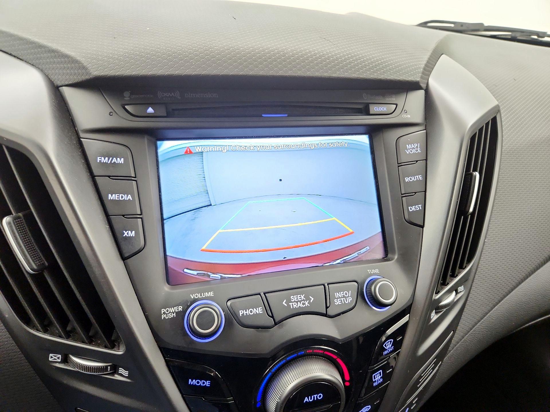 Thumbnail: 2014 Hyundai Veloster - 15