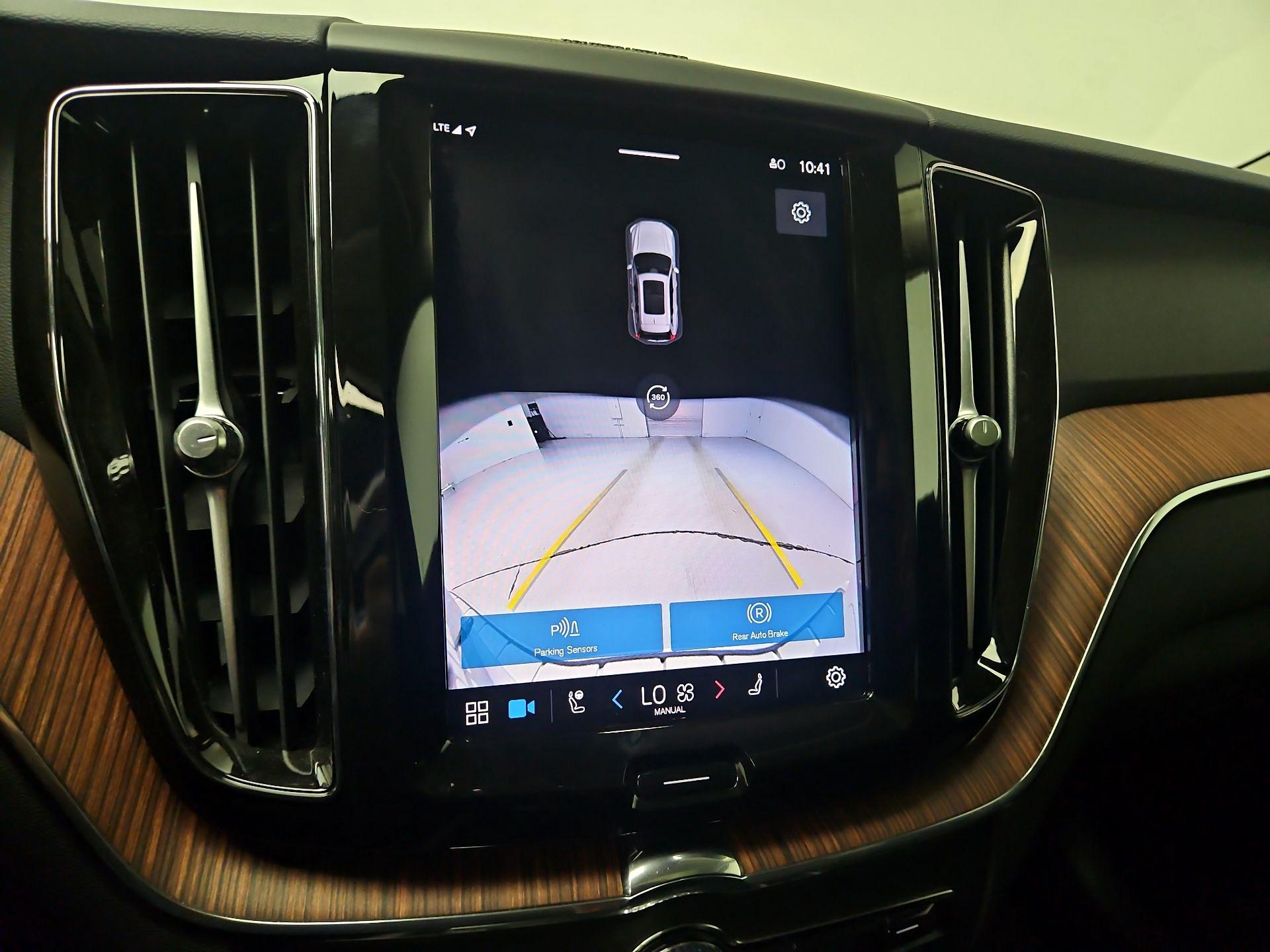 Thumbnail: 2024 Volvo XC60 - 15