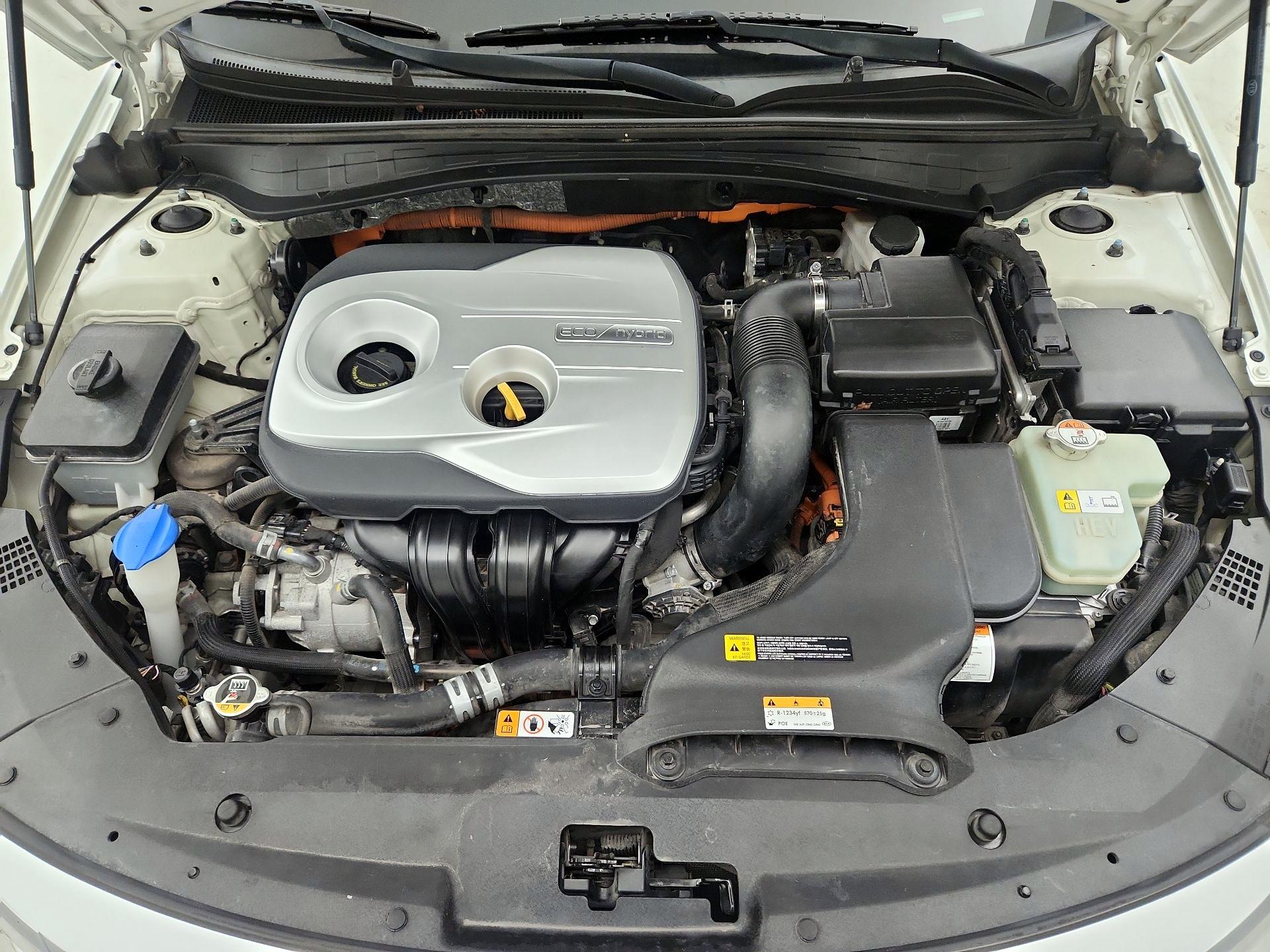 Thumbnail: 2018 Kia Optima - 17