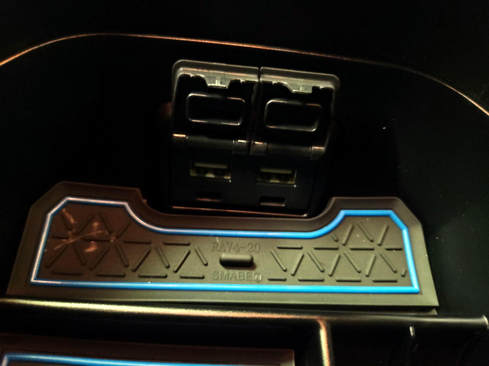 Thumbnail: 2020 Toyota RAV4 - 19