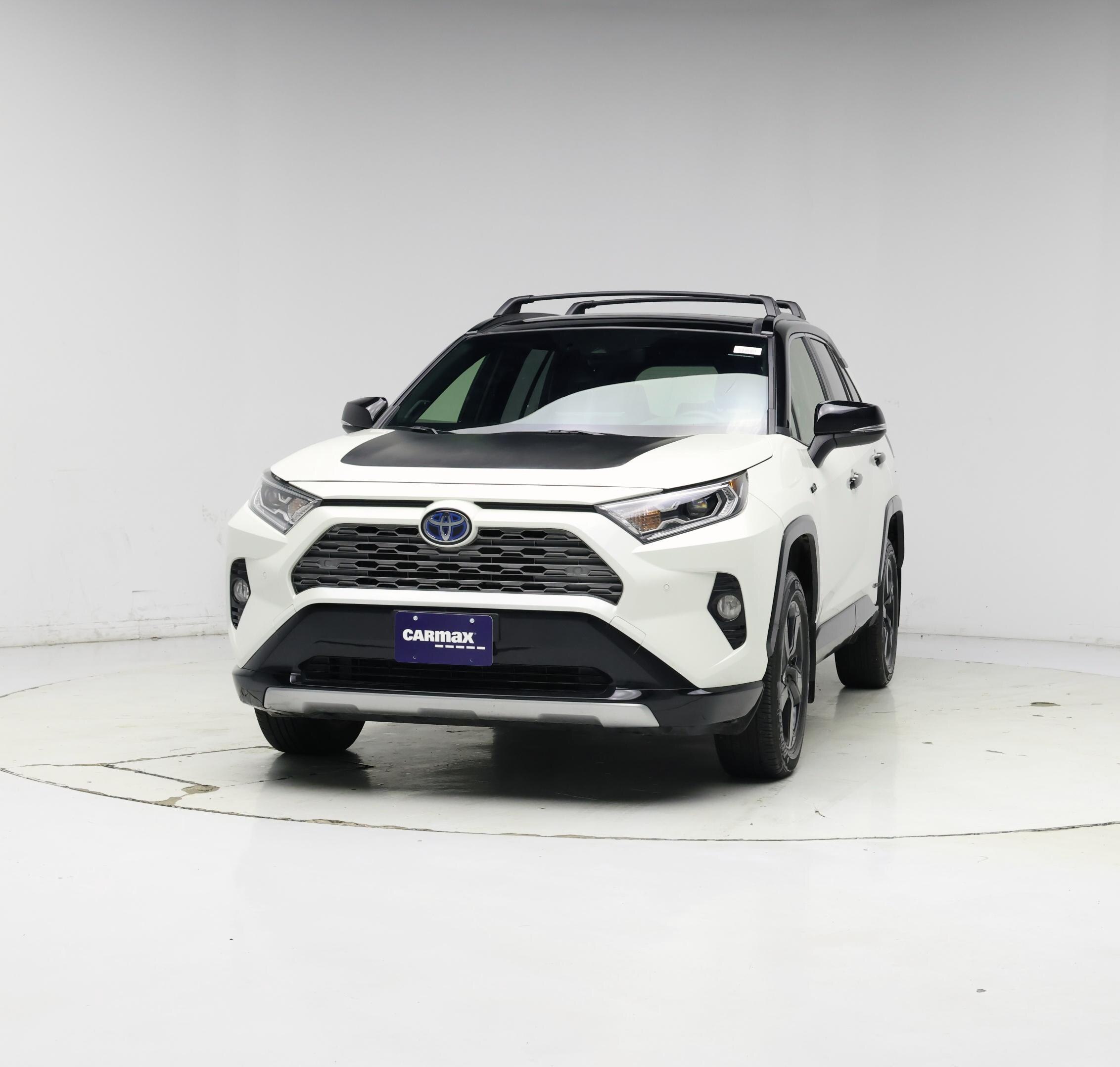 Thumbnail: 2020 Toyota RAV4 - 4