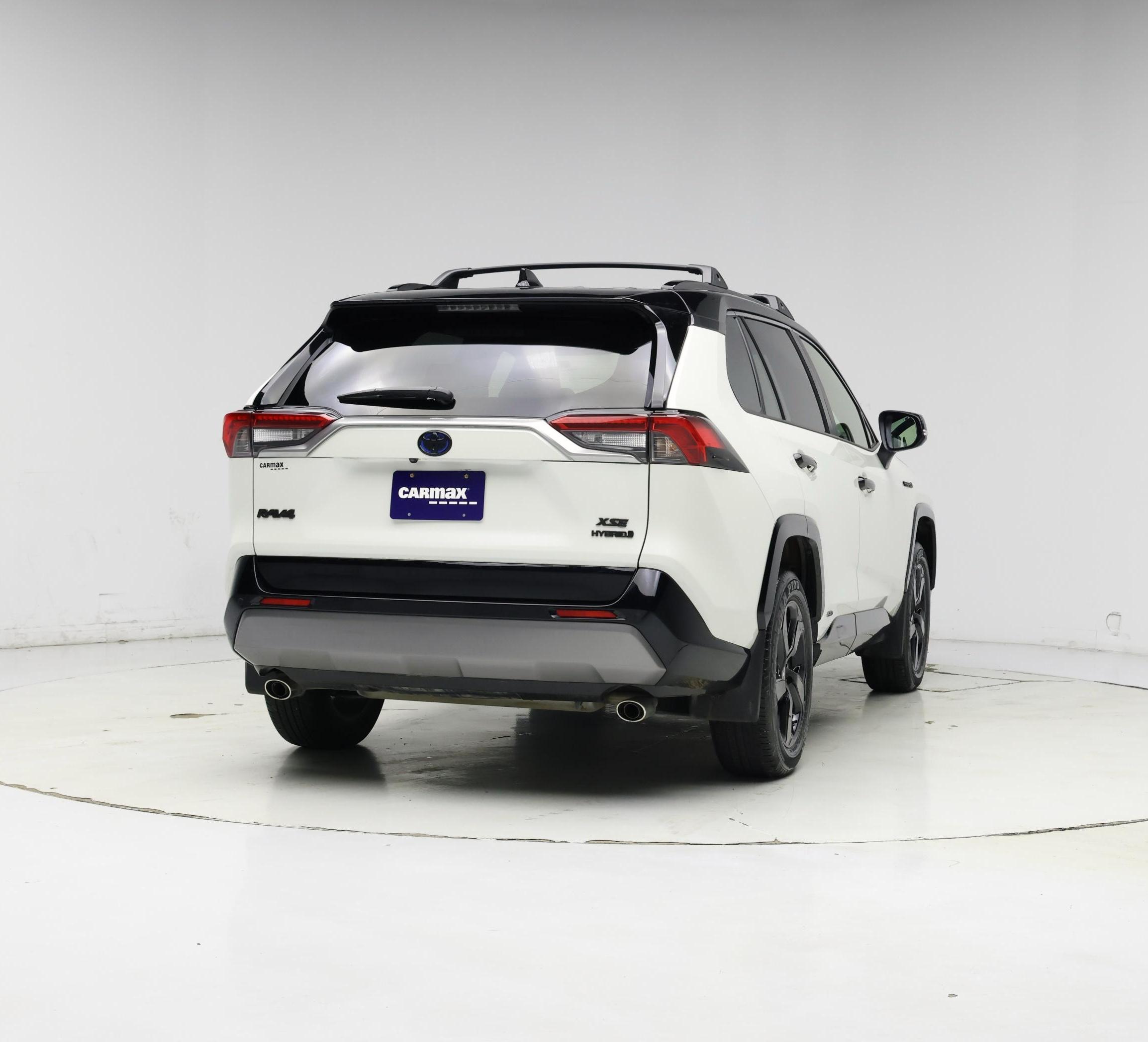 Thumbnail: 2020 Toyota RAV4 - 8