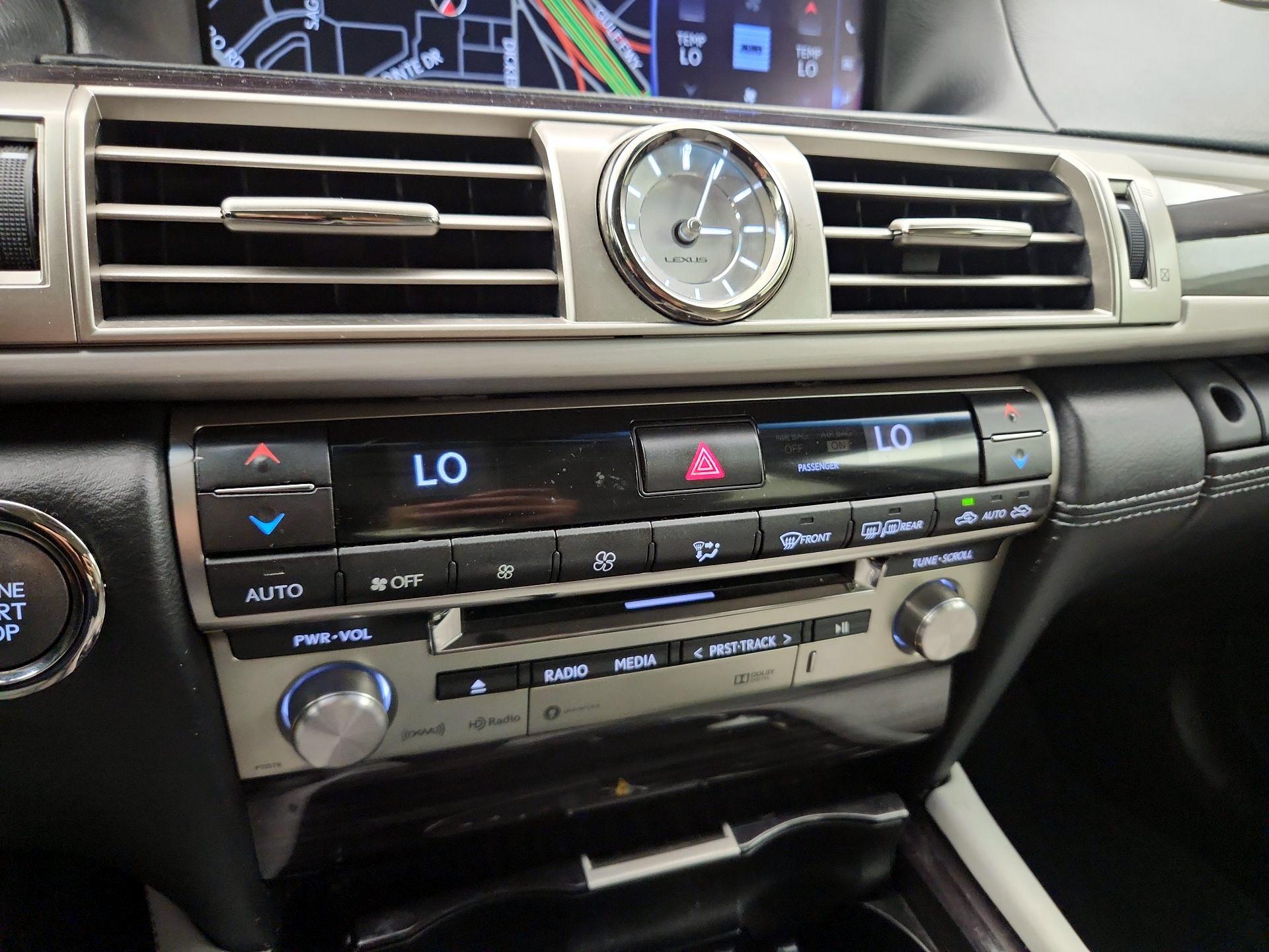 Thumbnail: 2017 Lexus LS - 17