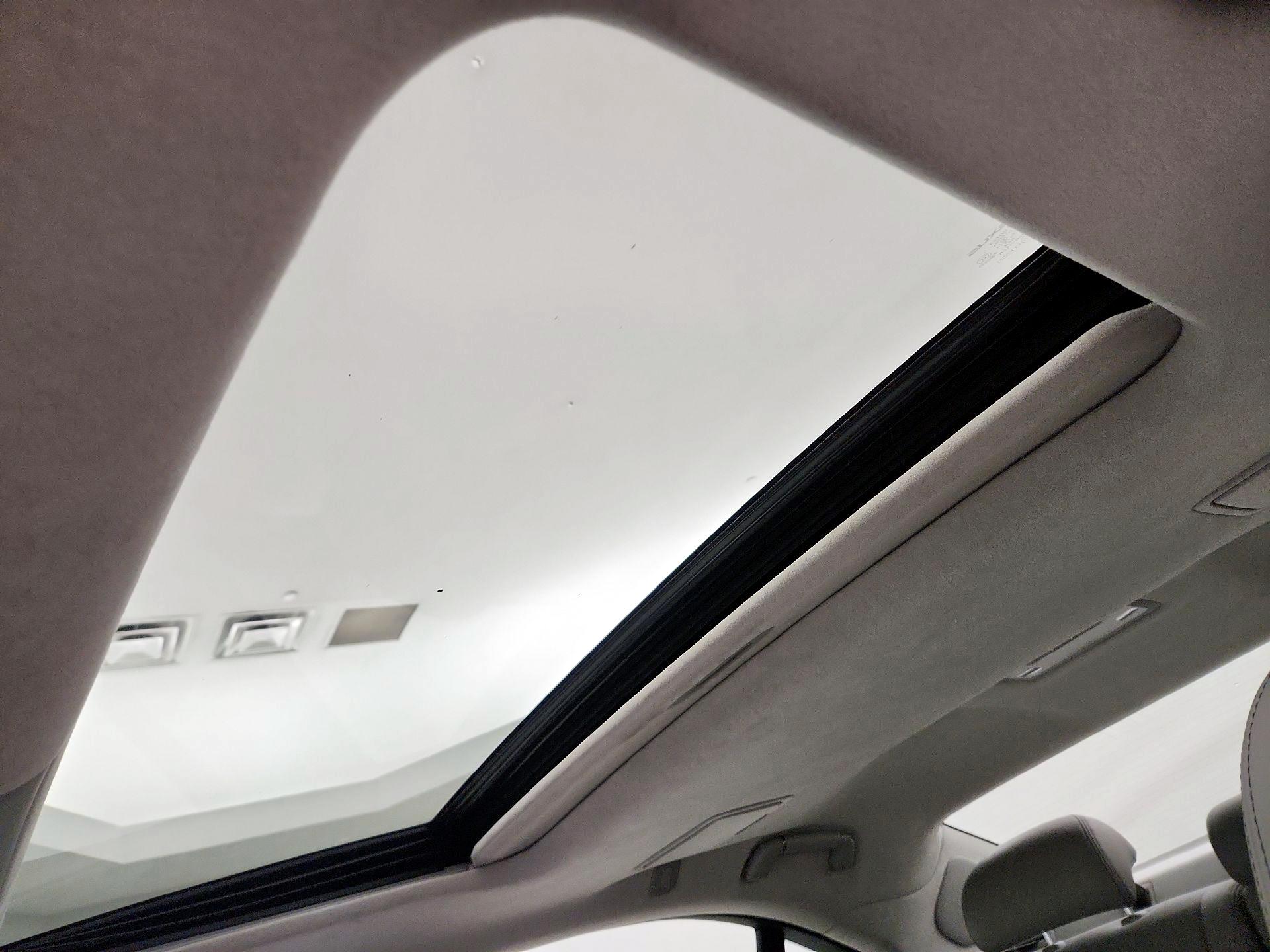 Thumbnail: 2017 Lexus LS - 19