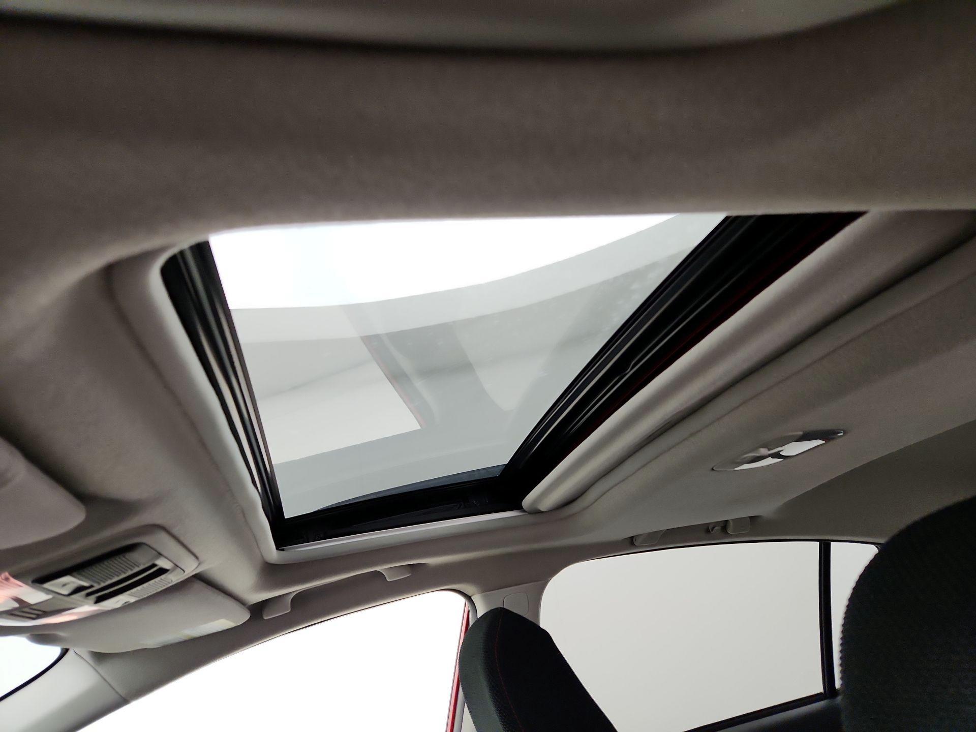 Thumbnail: 2016 Subaru XV Crosstrek - 19