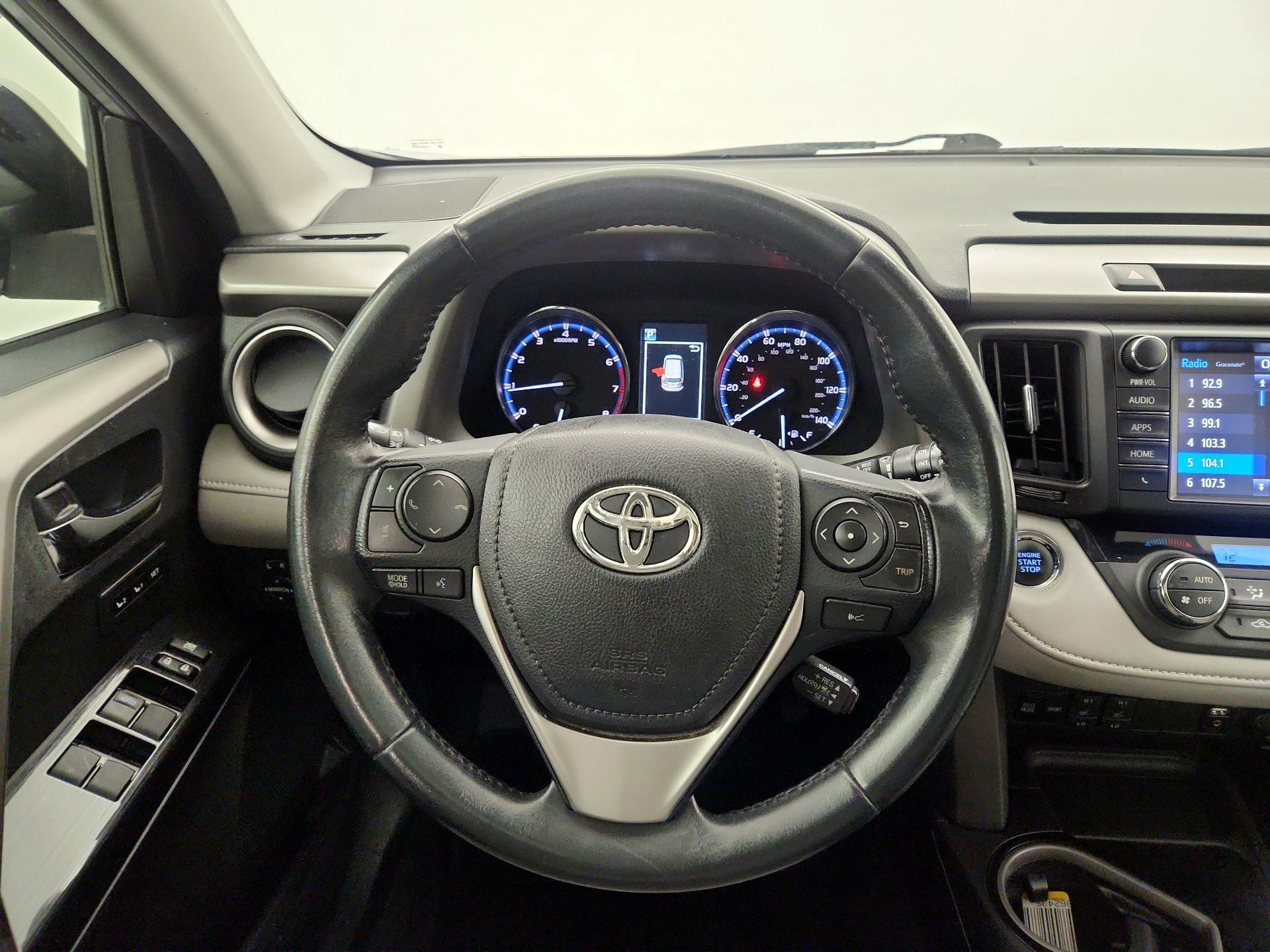 Thumbnail: 2017 Toyota RAV4 - 10
