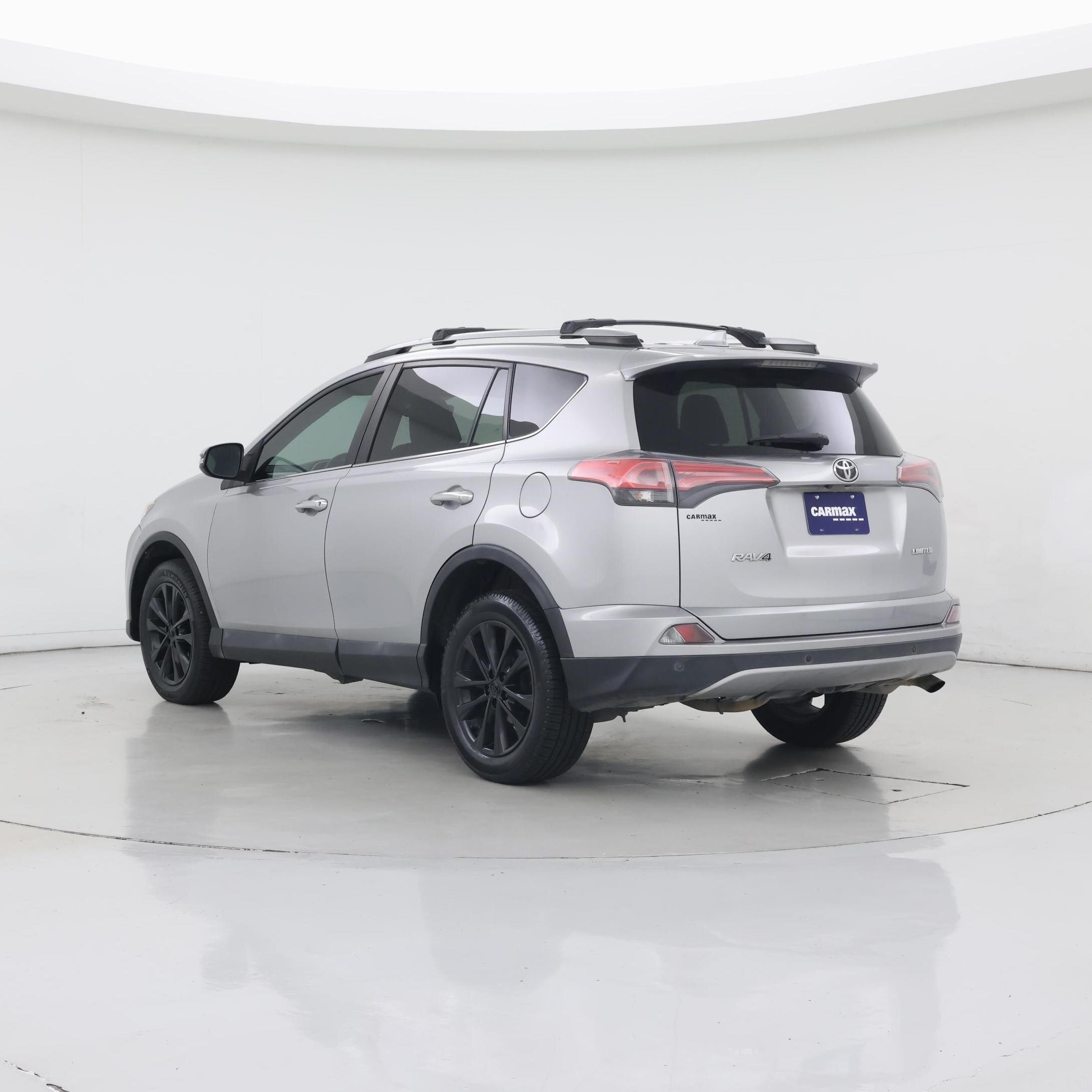 Thumbnail: 2017 Toyota RAV4 - 2