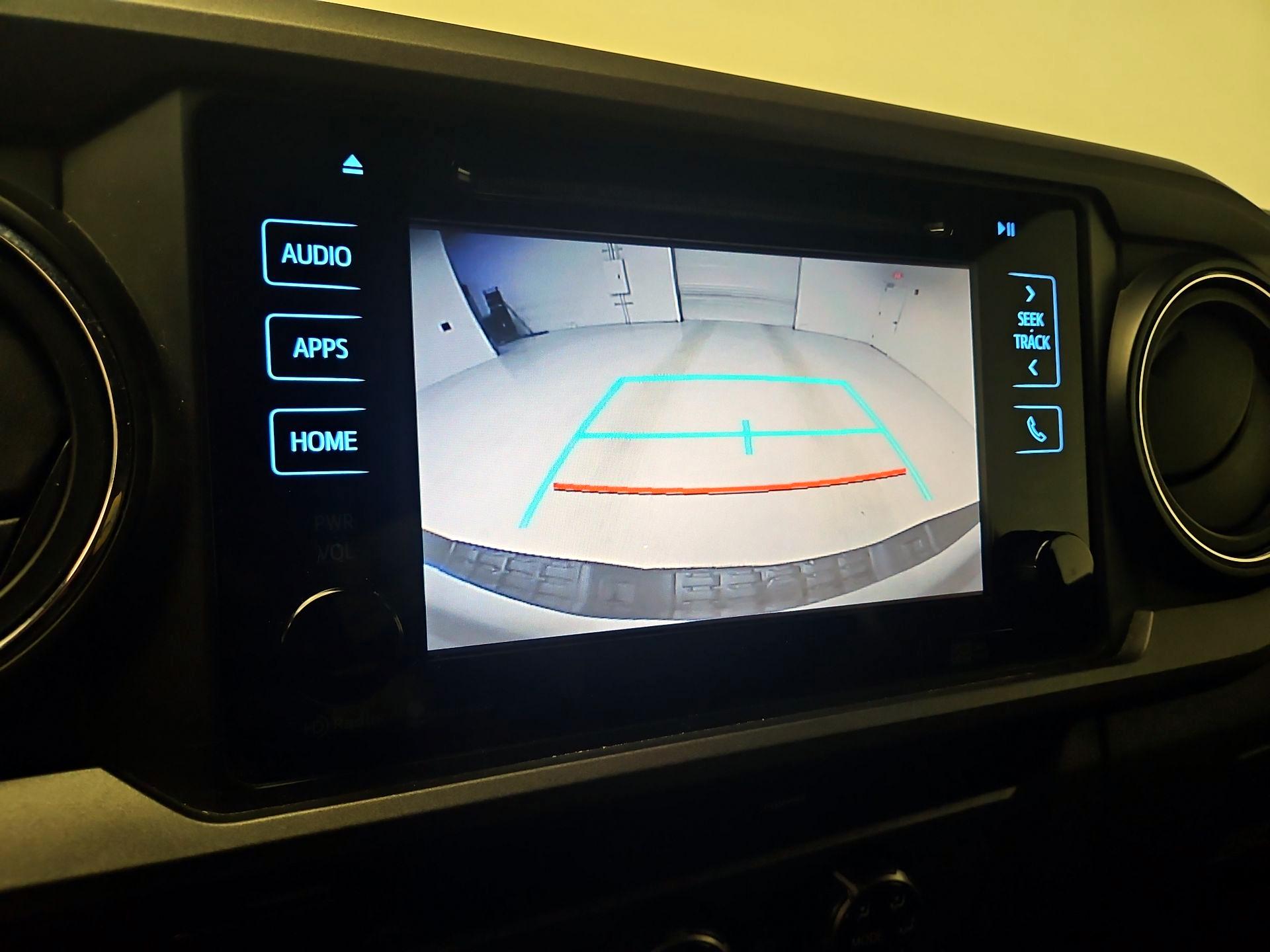 Thumbnail: 2016 Toyota Tacoma - 15