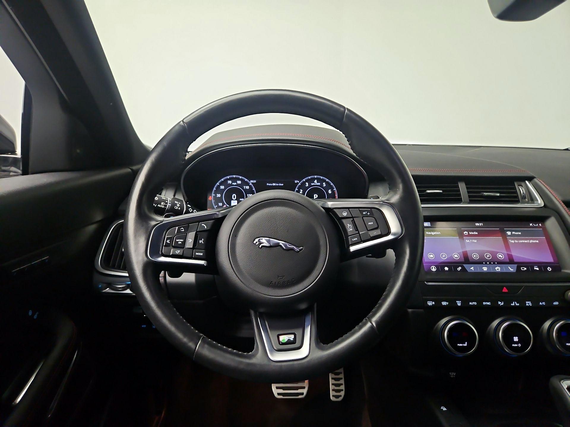 Thumbnail: 2020 Jaguar E-Pace - 10