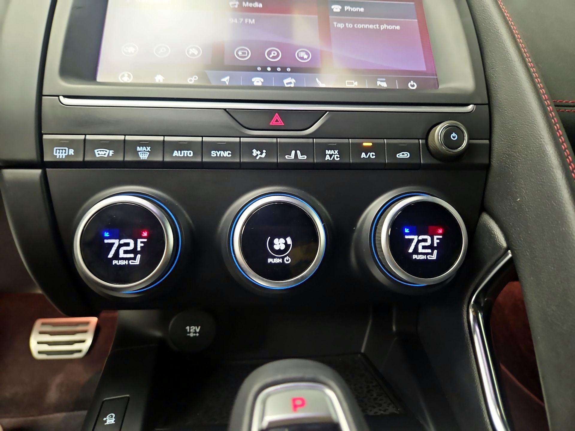 Thumbnail: 2020 Jaguar E-Pace - 16