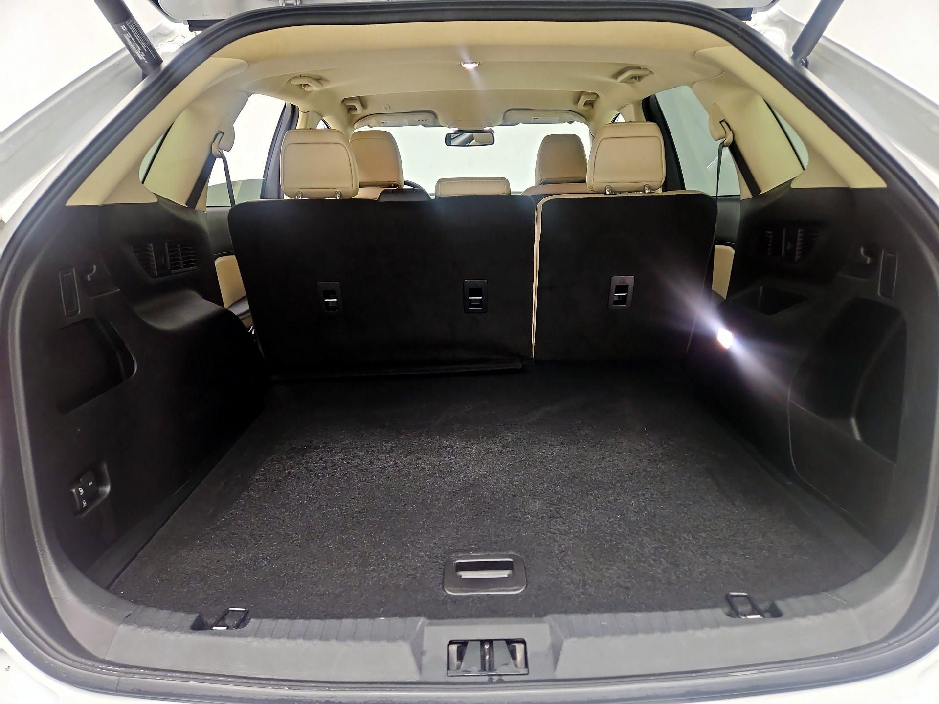 Thumbnail: 2022 Ford Edge - 19