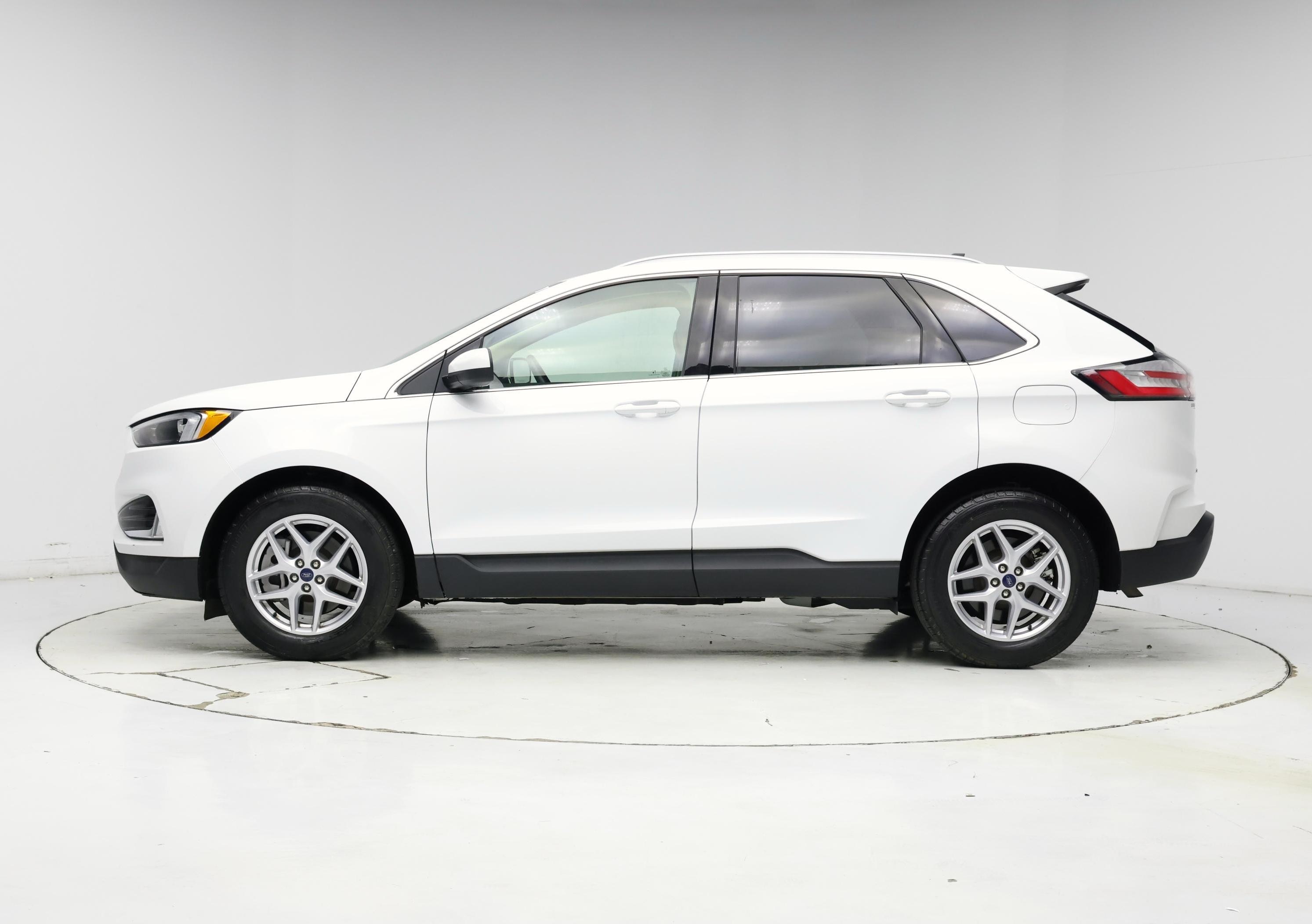 Thumbnail: 2022 Ford Edge - 3