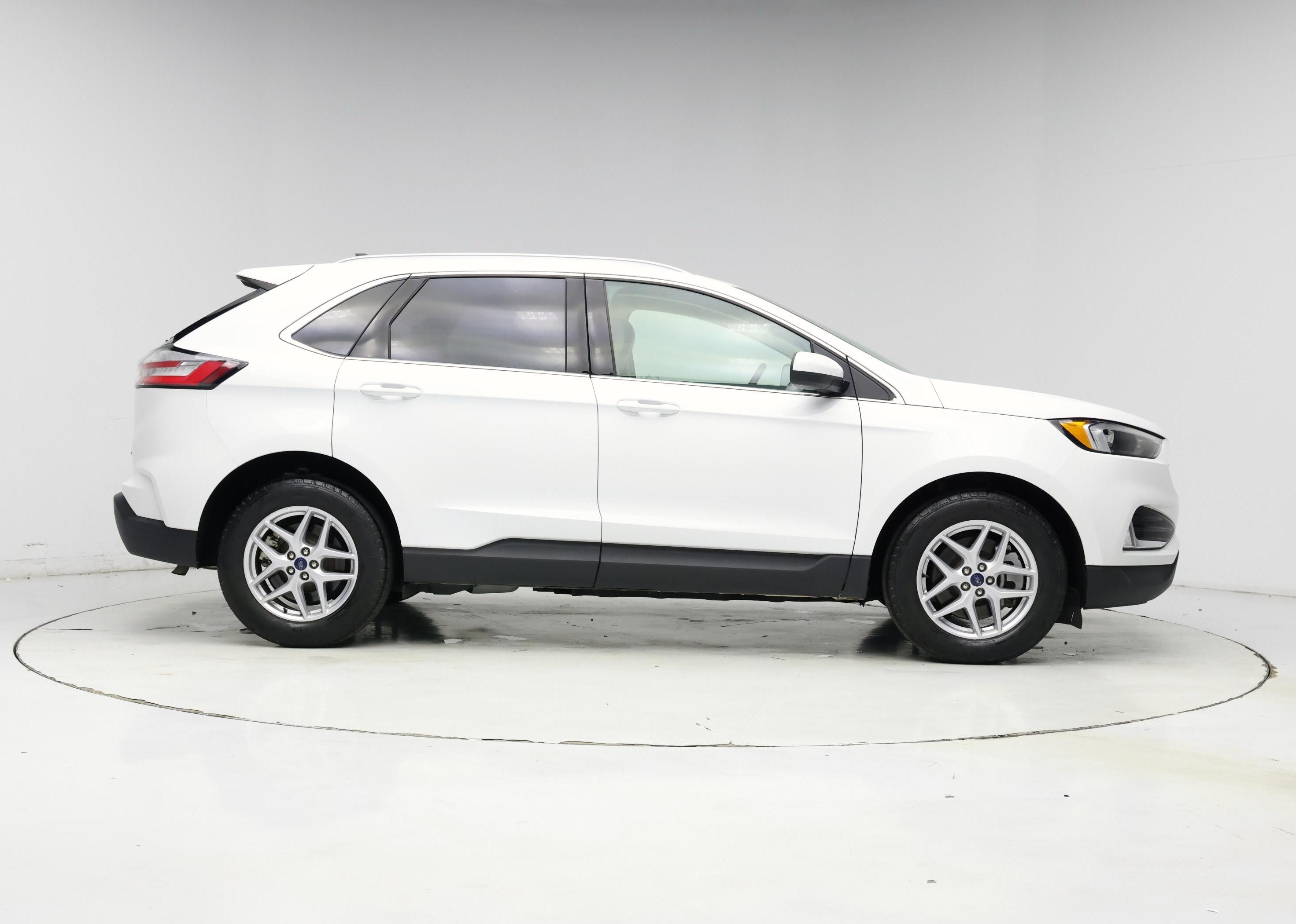 Thumbnail: 2022 Ford Edge - 7