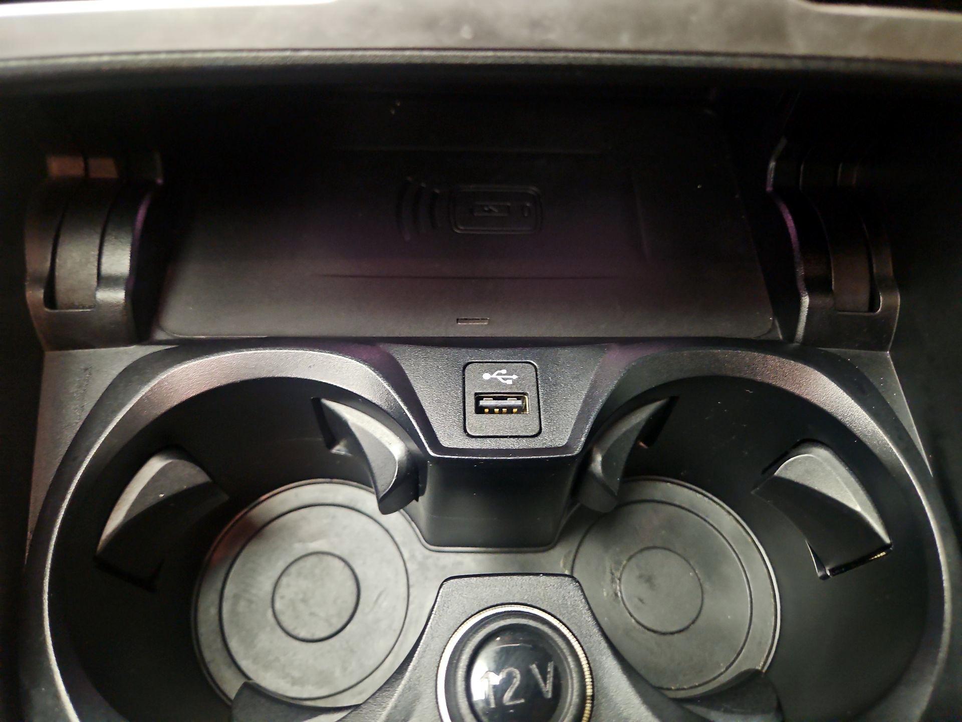 Thumbnail: 2024 BMW 3 Series - 19