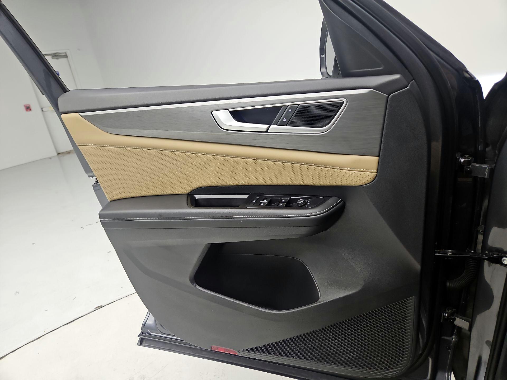 Thumbnail: 2025 Volkswagen Atlas - 12