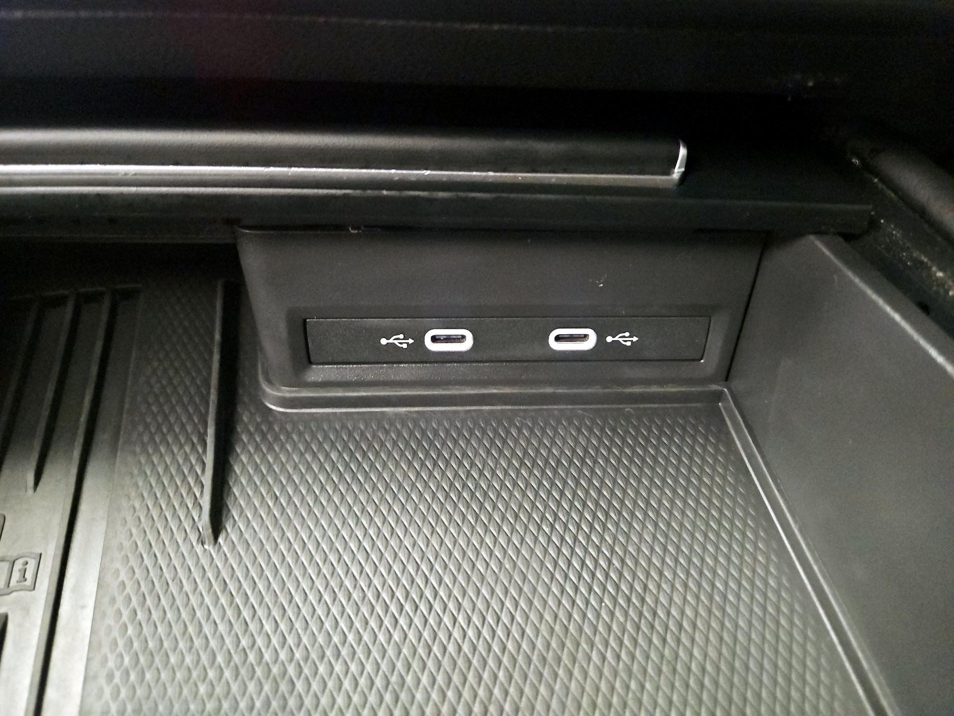 Thumbnail: 2025 Volkswagen Atlas - 18