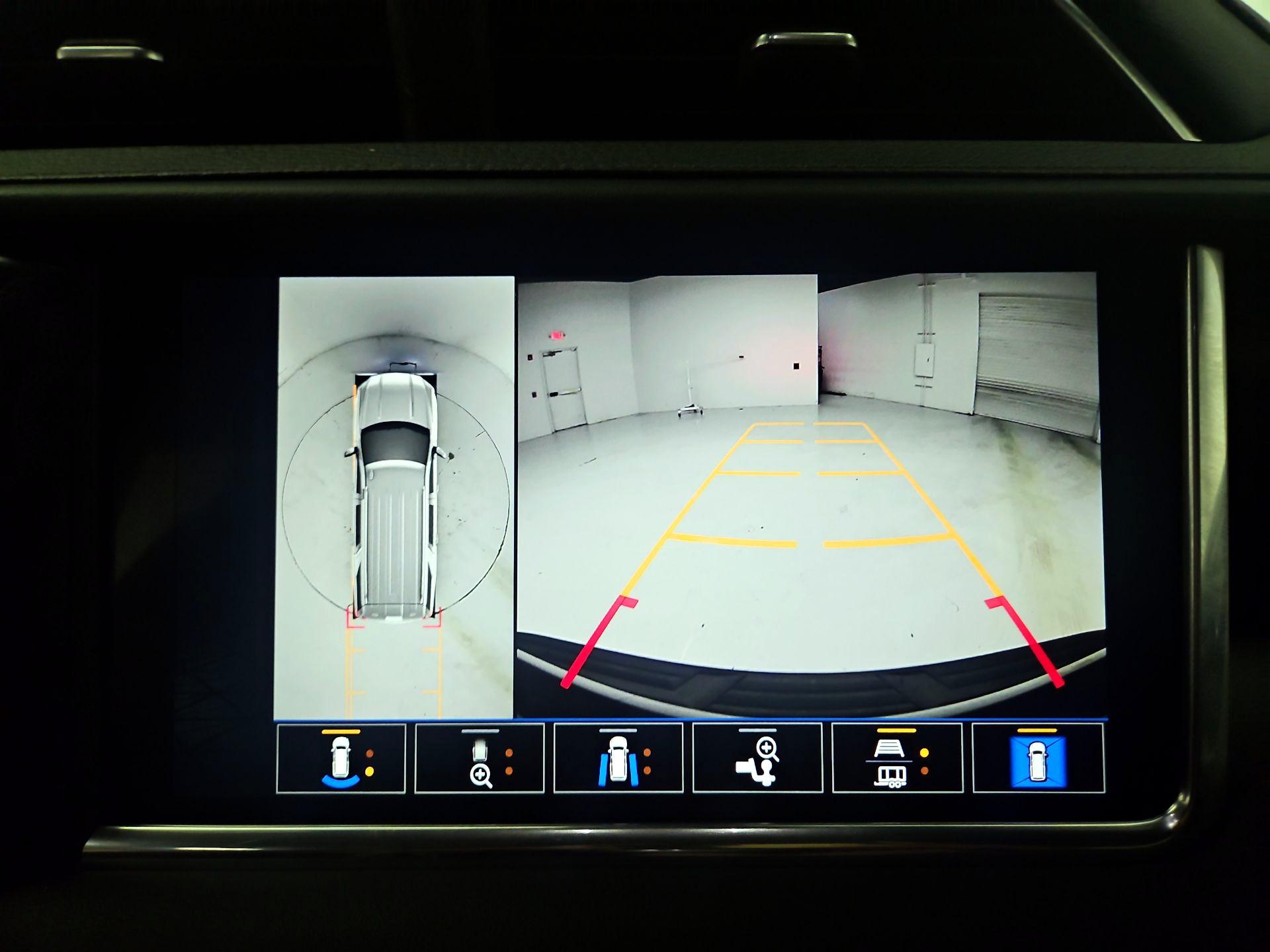 Thumbnail: 2022 GMC Yukon - 15