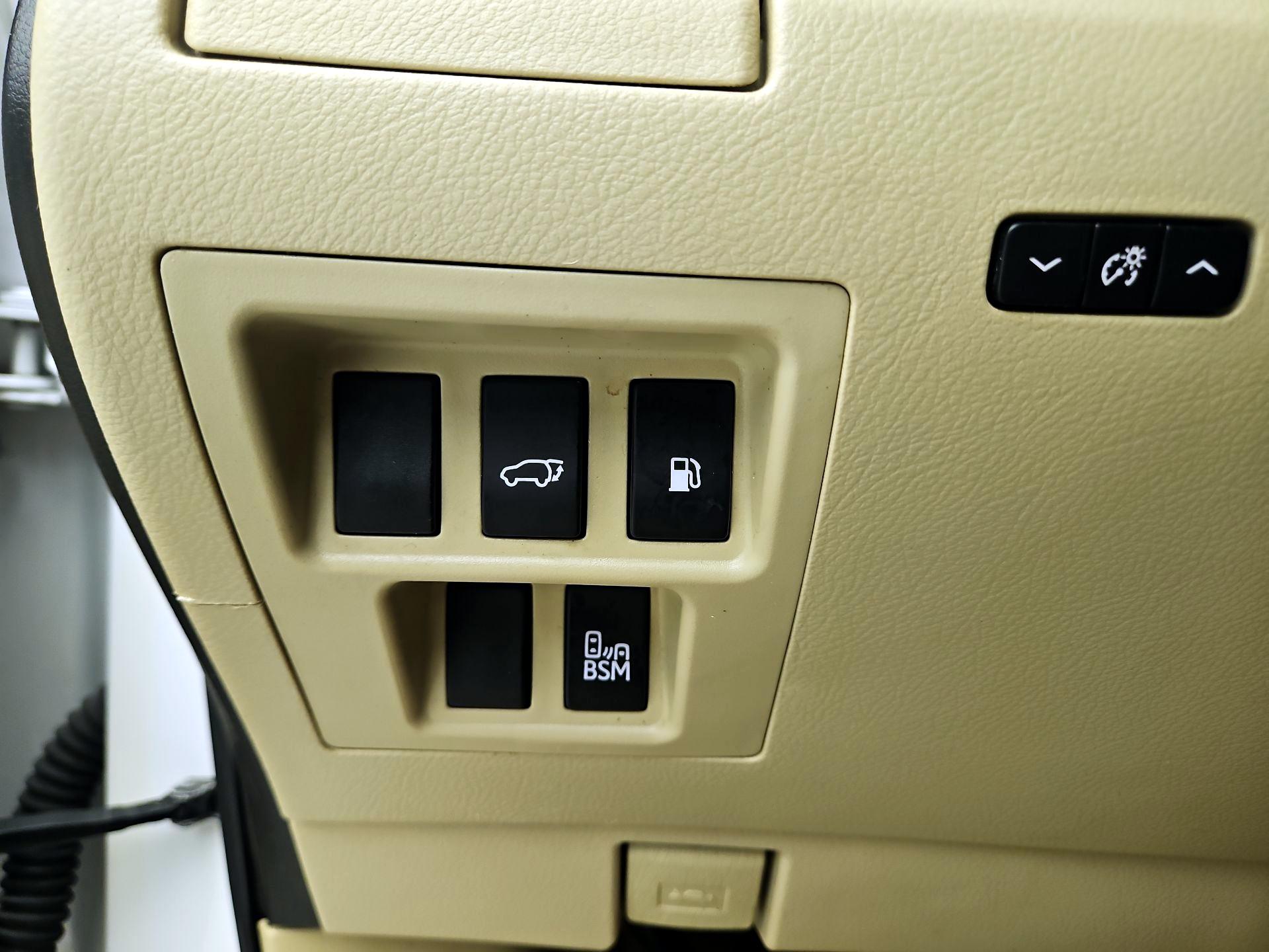 Thumbnail: 2014 Lexus RX - 13