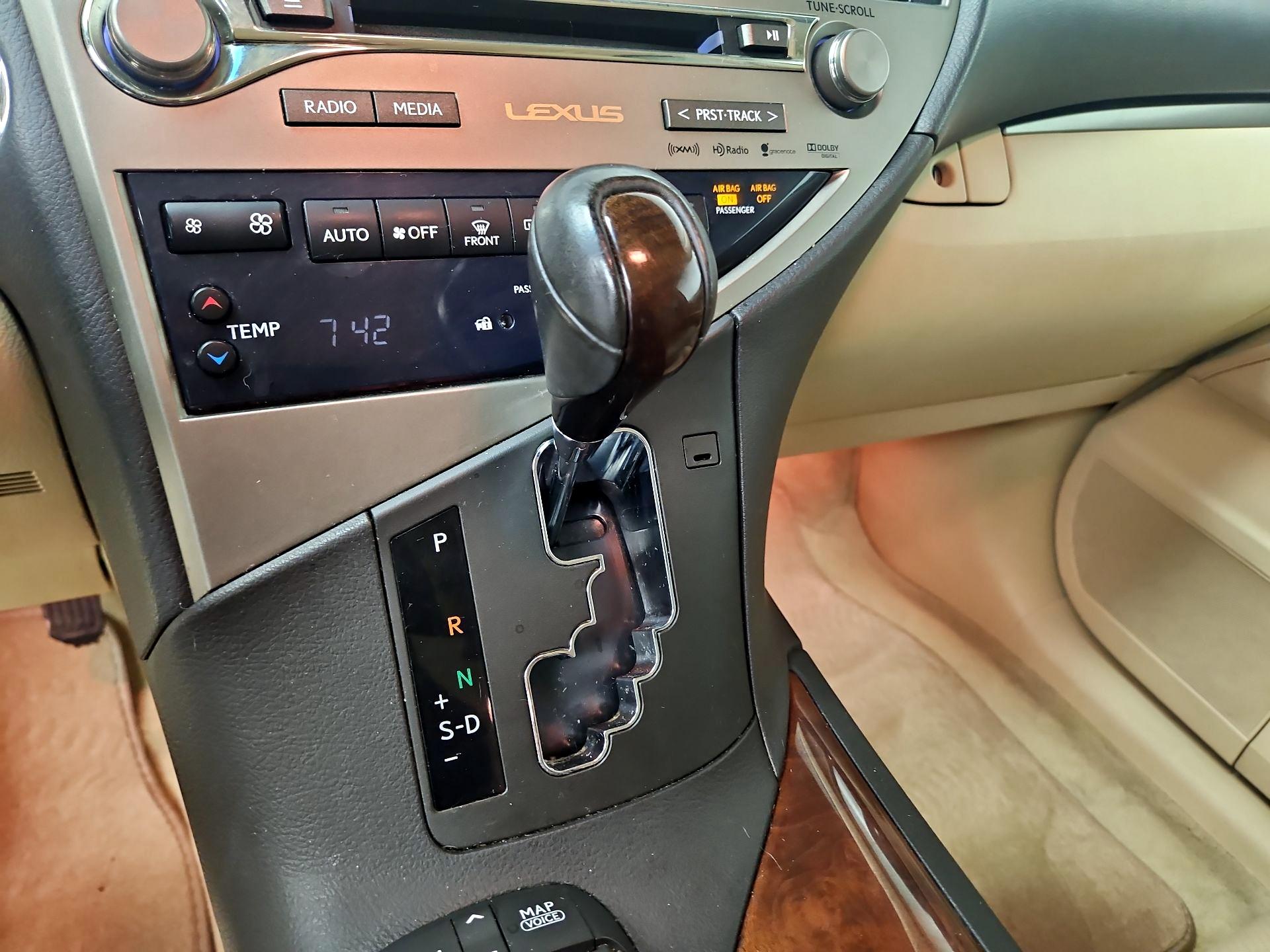 Thumbnail: 2014 Lexus RX - 18