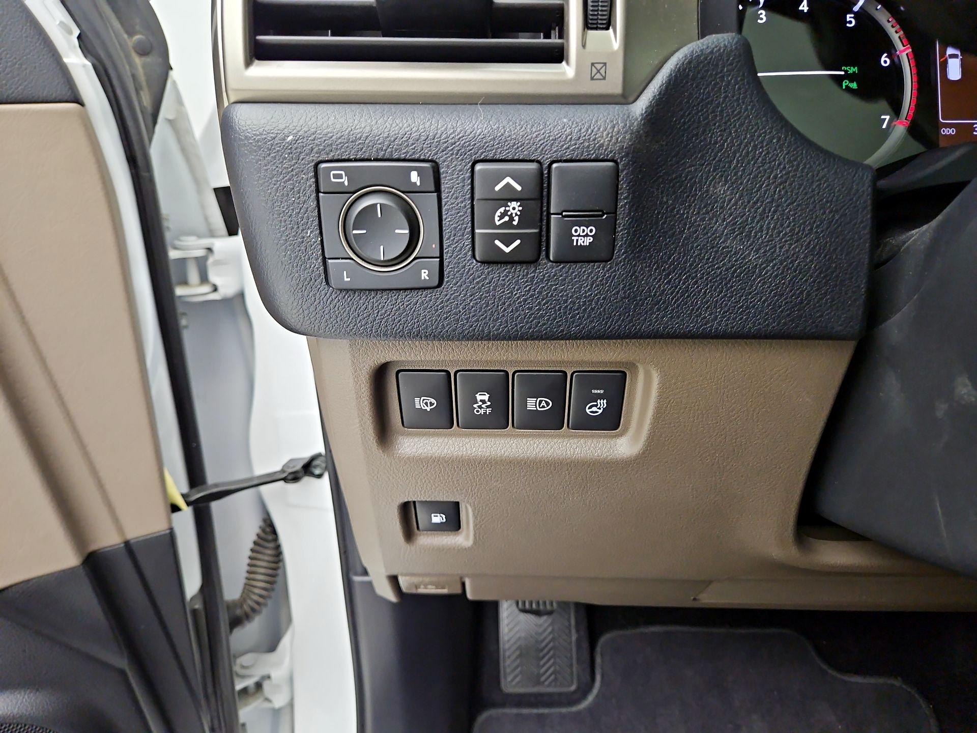 Thumbnail: 2021 Lexus GX - 13