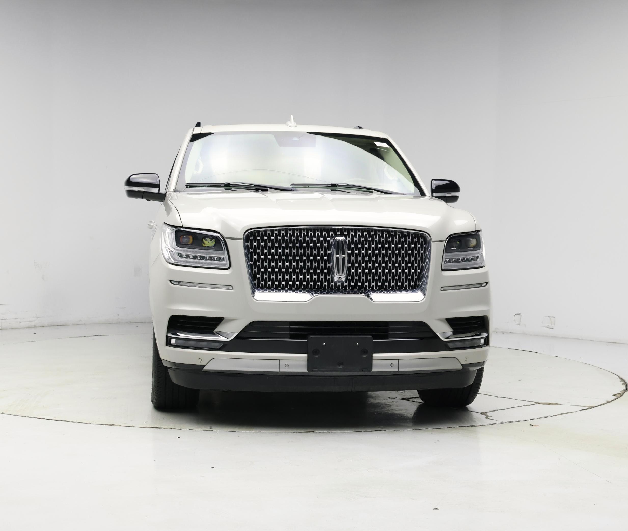 Thumbnail: 2021 Lincoln Navigator L - 5