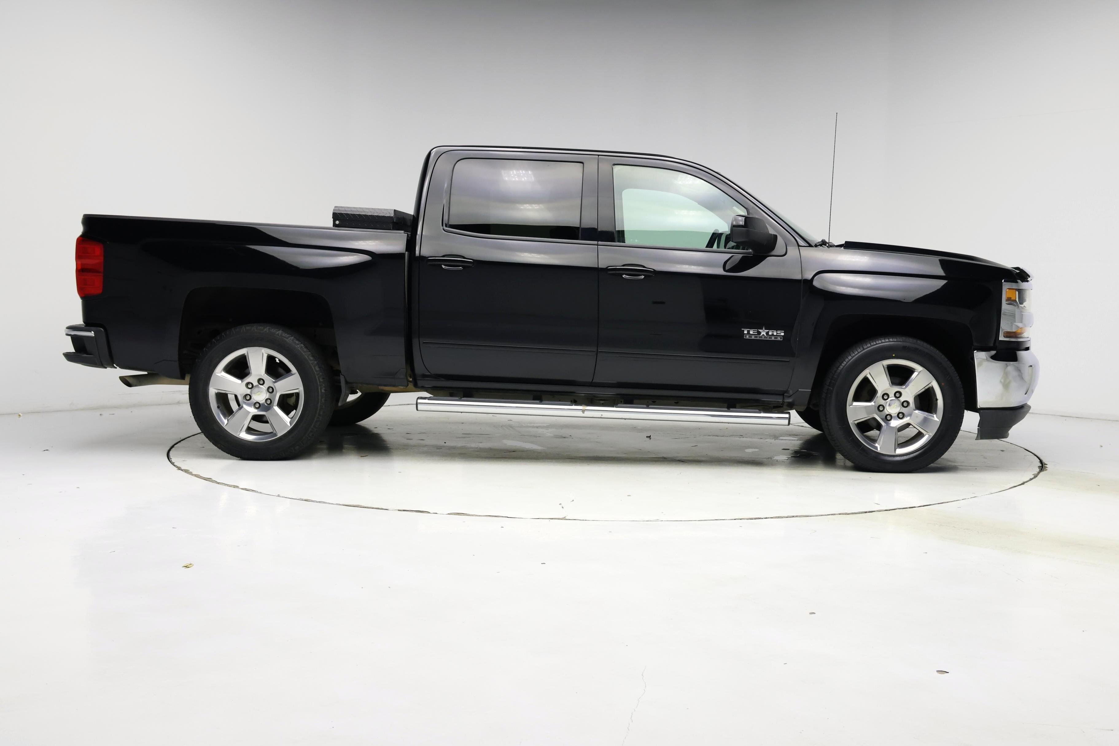 Thumbnail: 2017 Chevrolet Silverado 1500 - 7