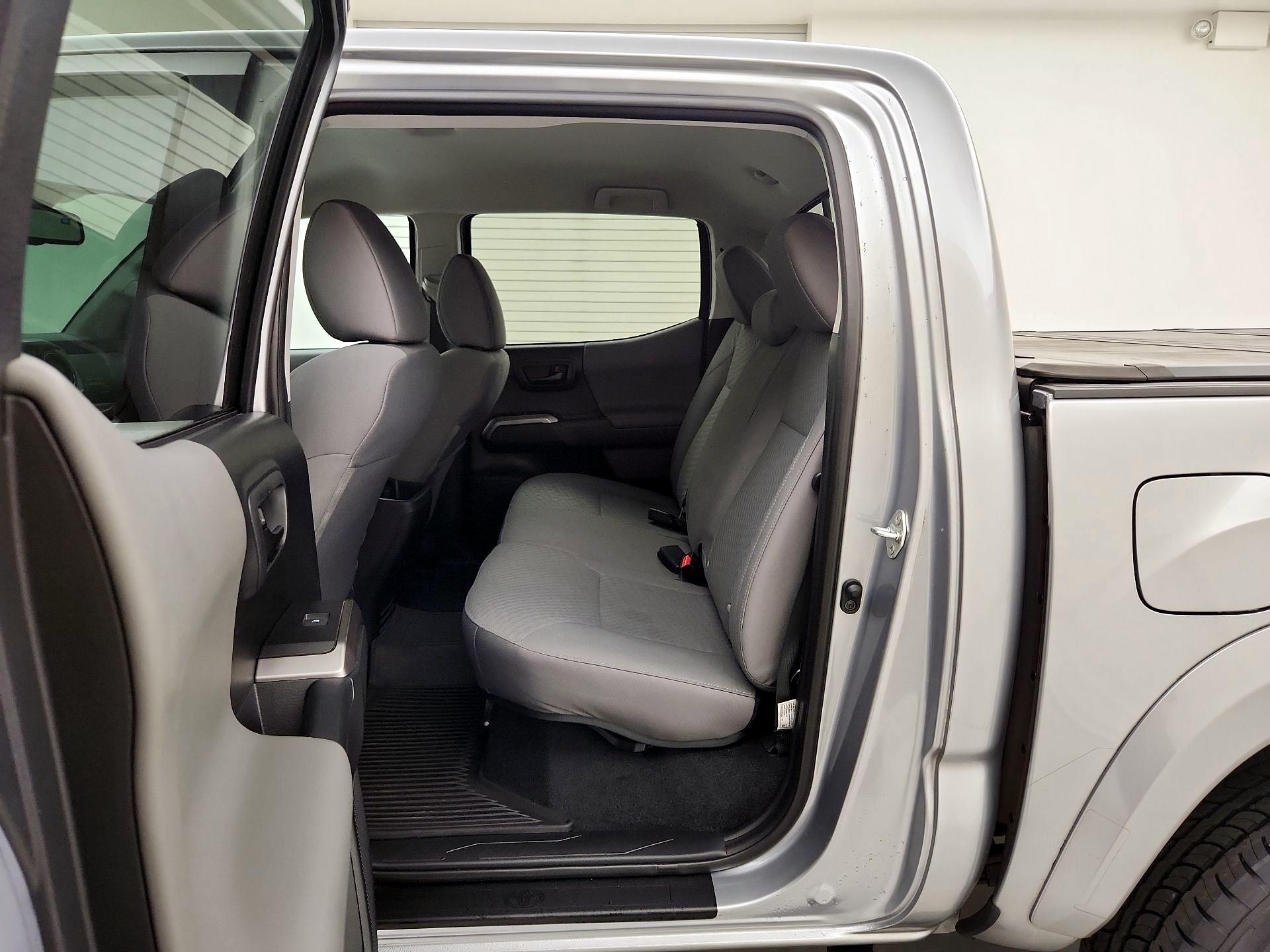 Thumbnail: 2021 Toyota Tacoma - 19